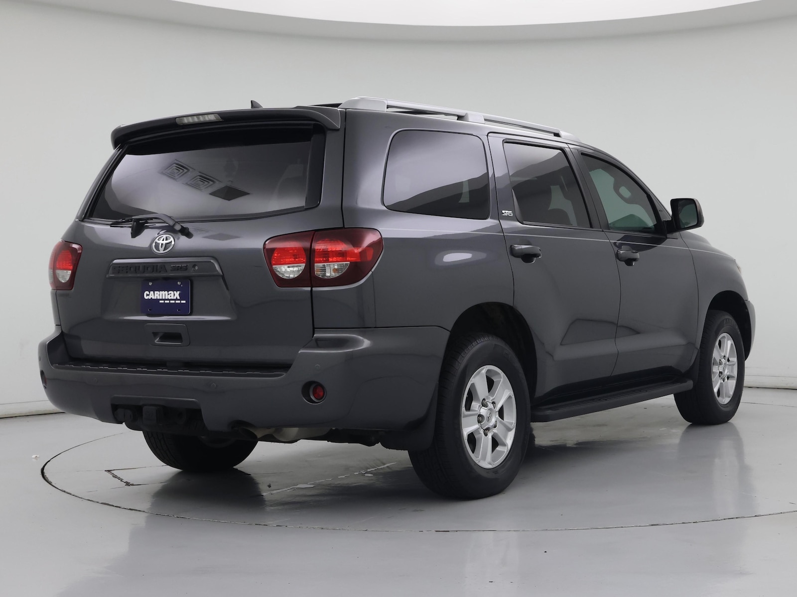 2019 Toyota Sequoia SR5 - Photo 9