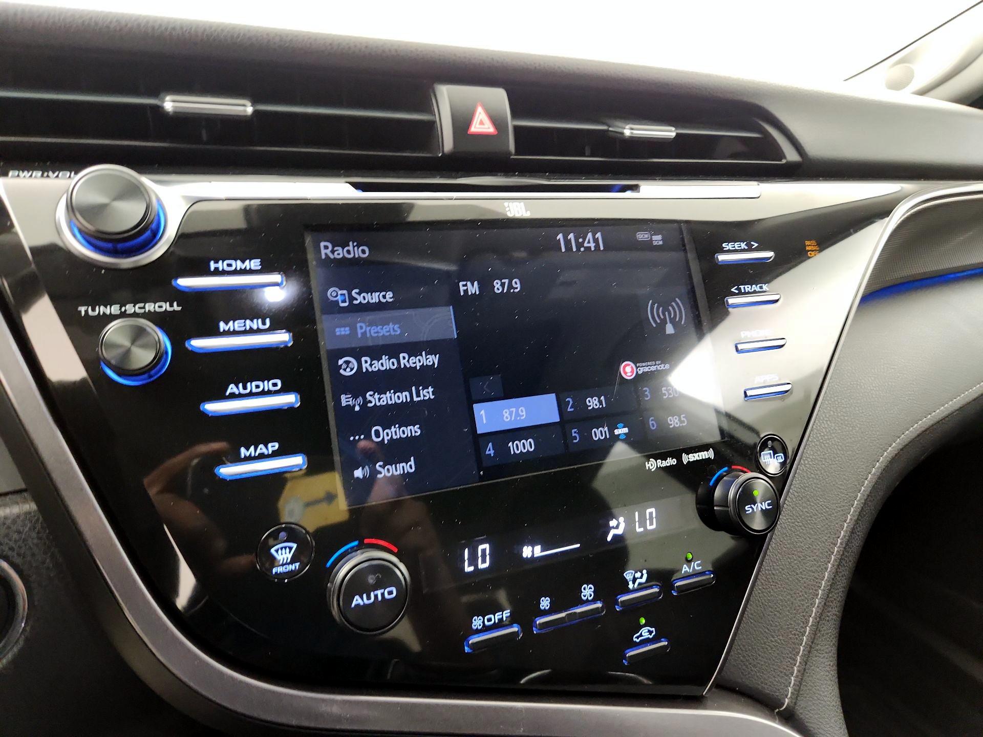 Thumbnail: 2019 Toyota Camry - 13