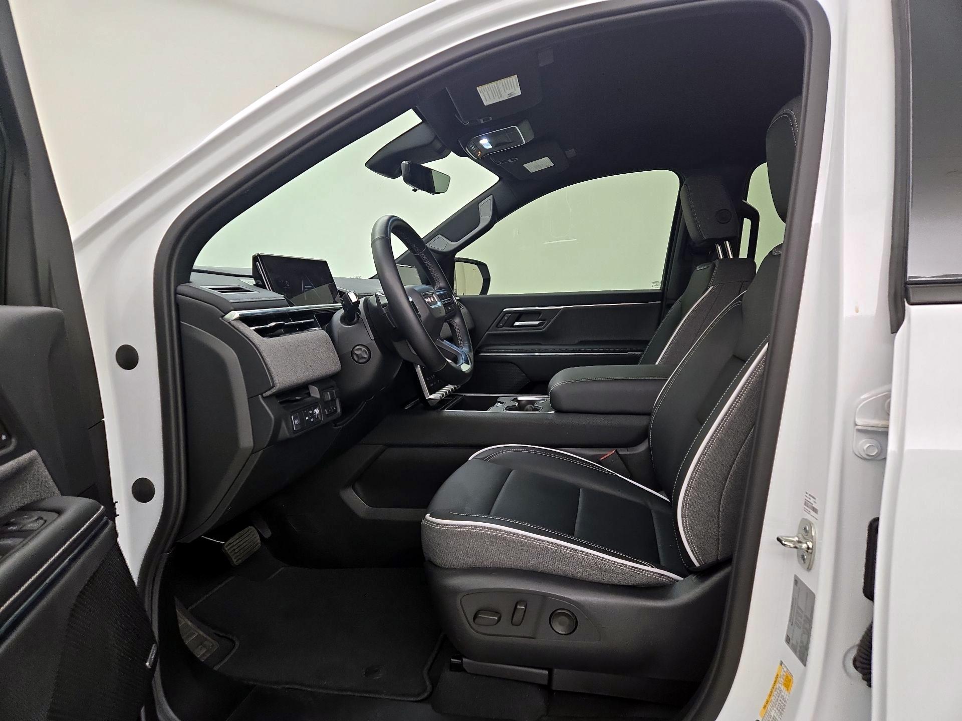 Thumbnail: 2026 GMC Sierra EV - 11