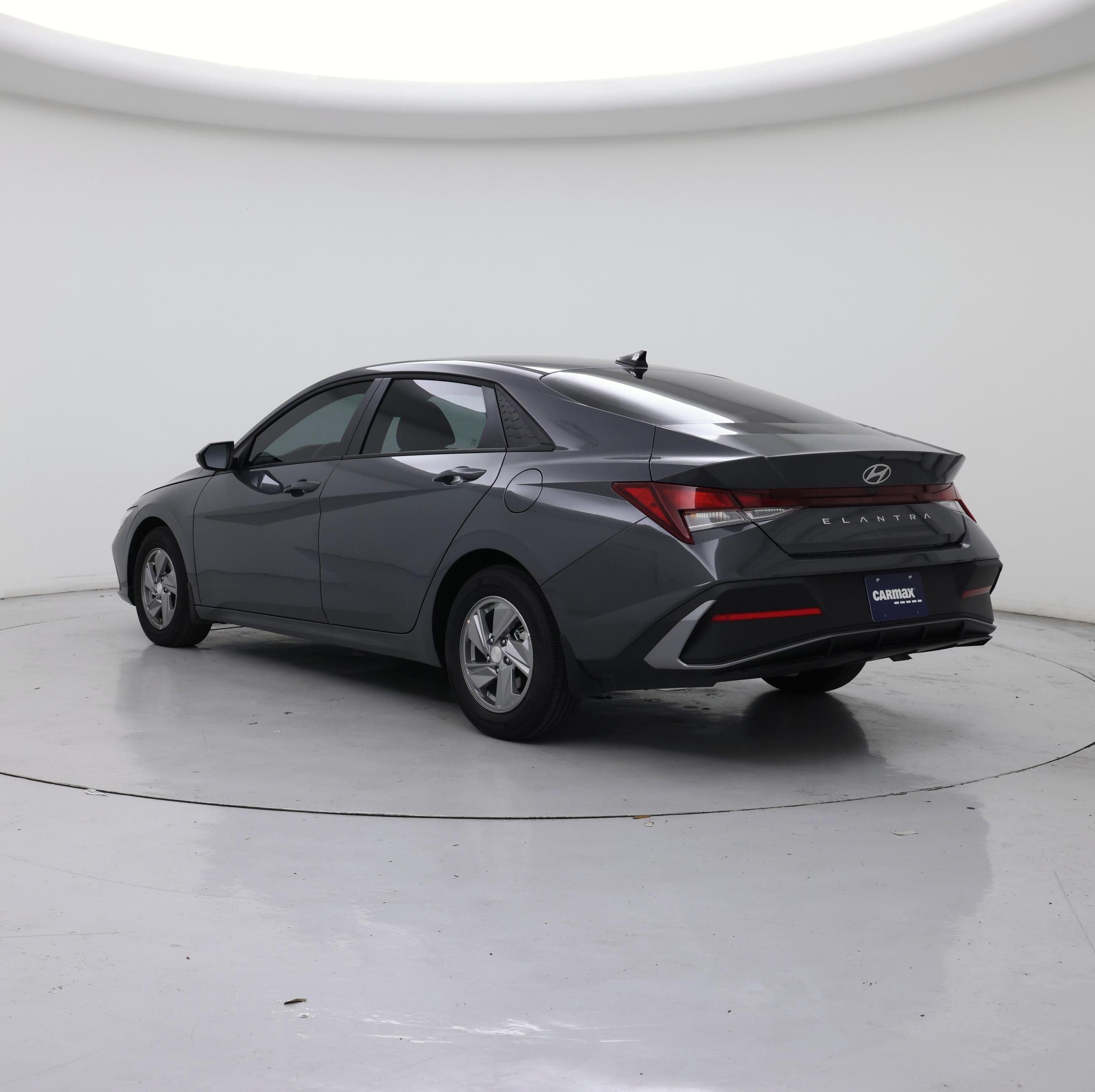 Thumbnail: 2025 Hyundai Elantra - 2