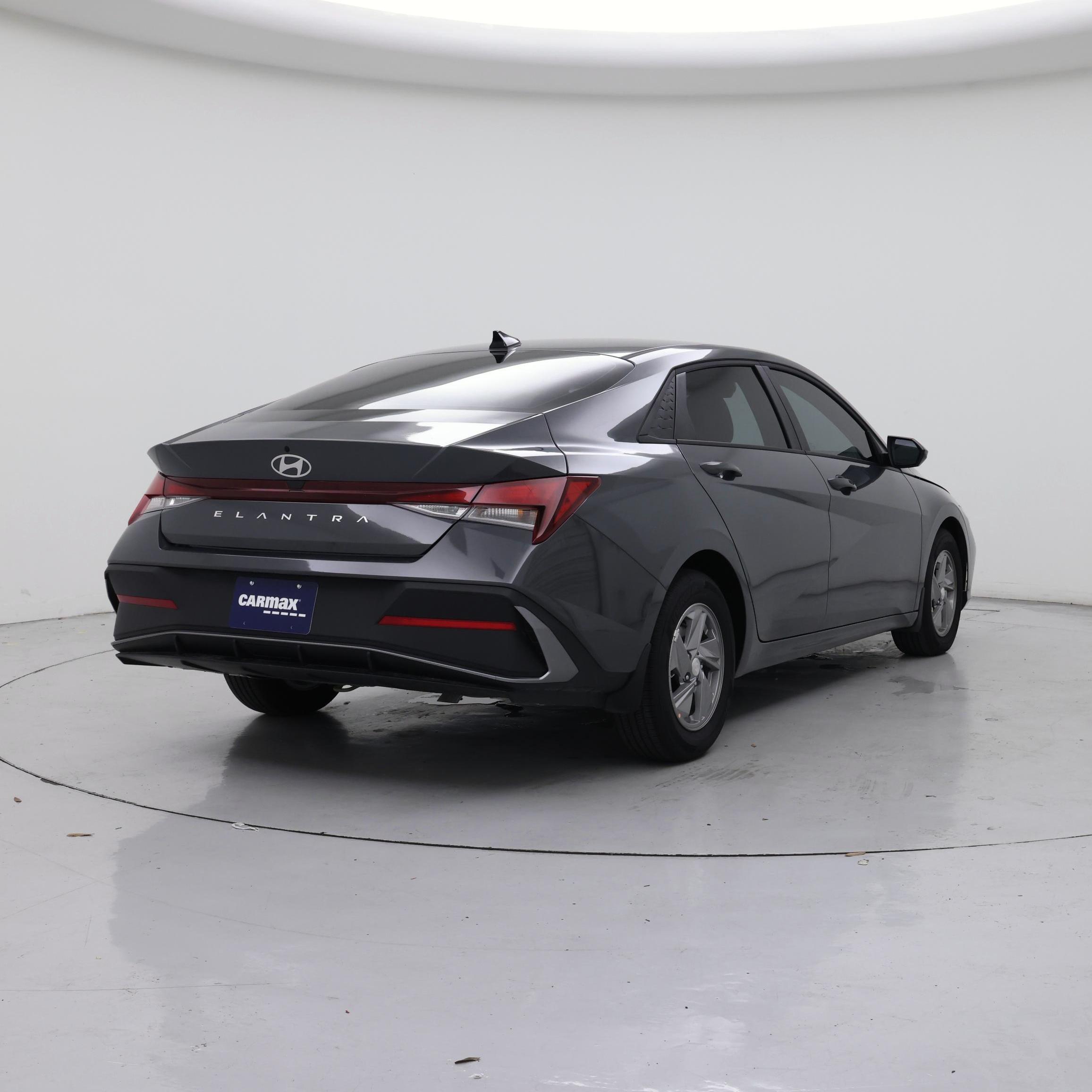 Thumbnail: 2025 Hyundai Elantra - 8