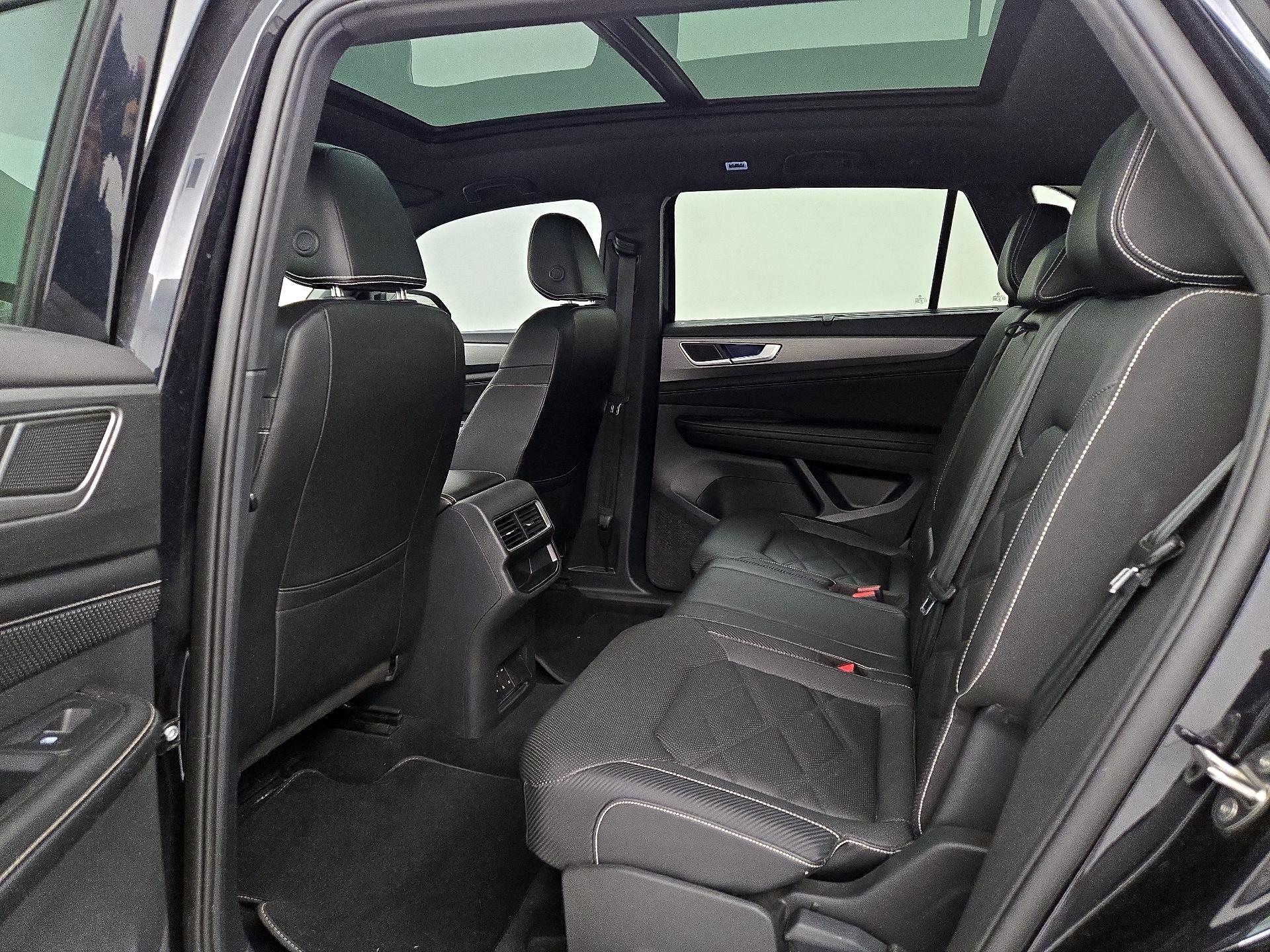 Thumbnail: 2024 Volkswagen Atlas - 20