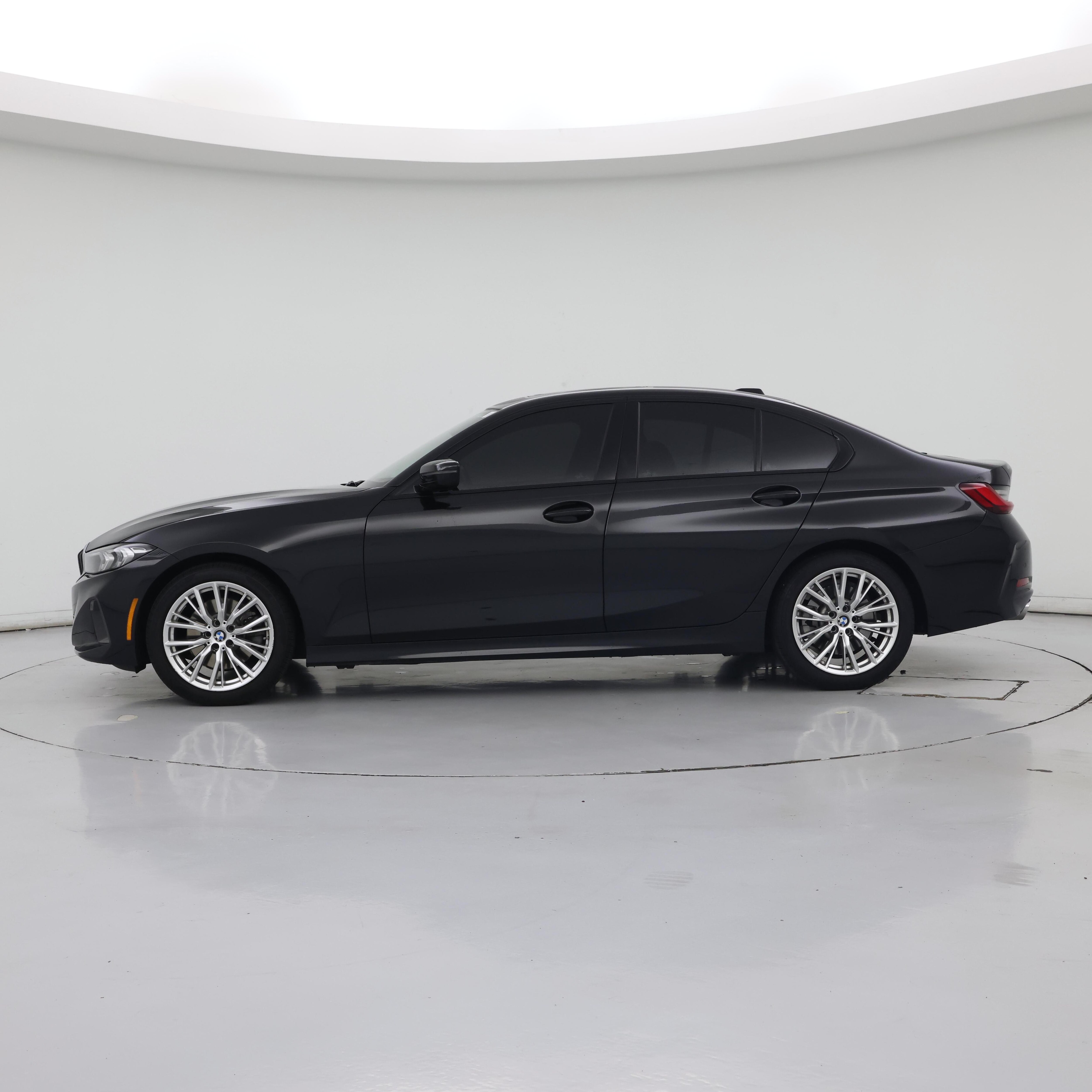 Thumbnail: 2023 BMW 3 Series - 3