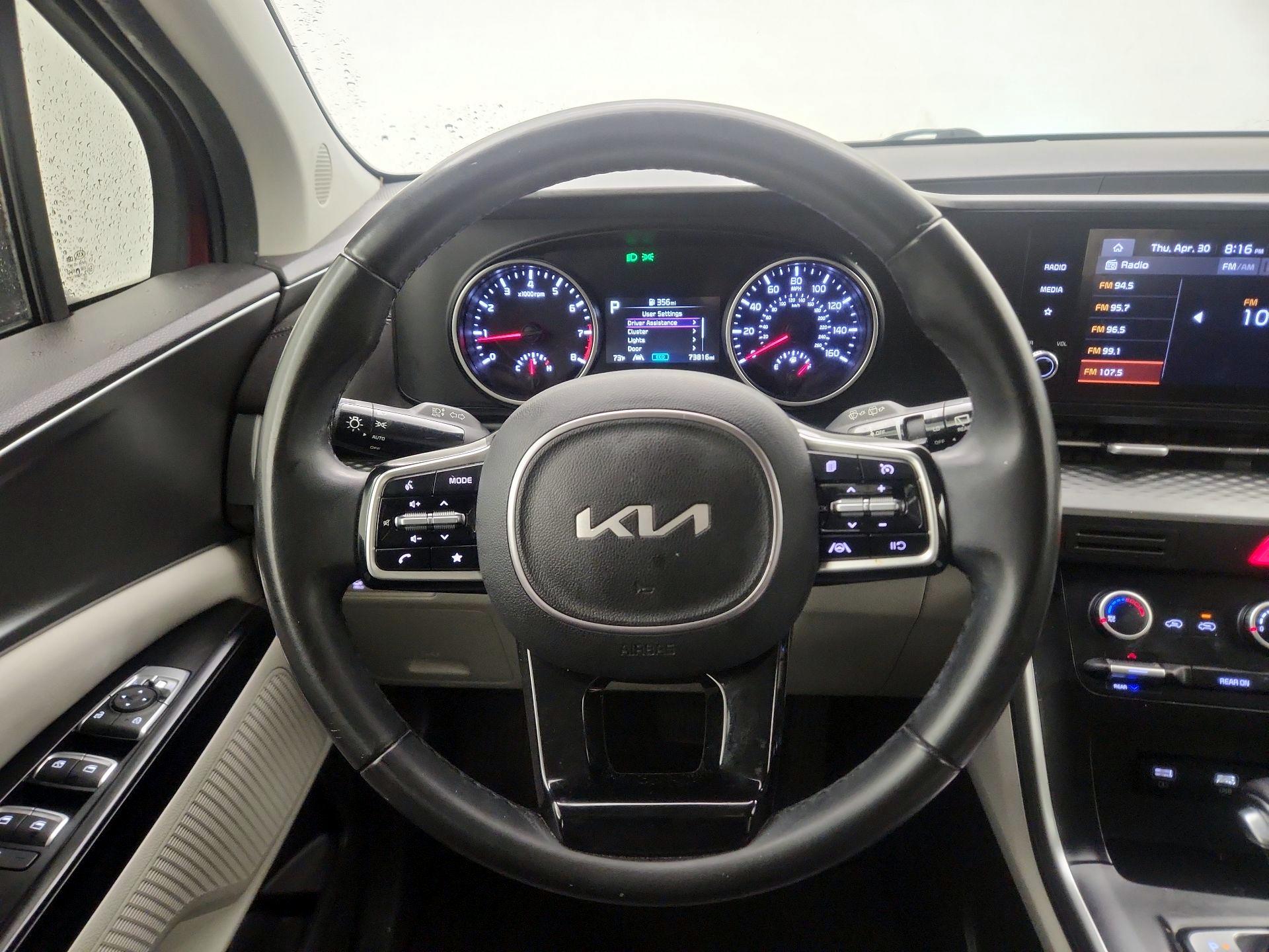 Thumbnail: 2022 Kia Carnival - 10