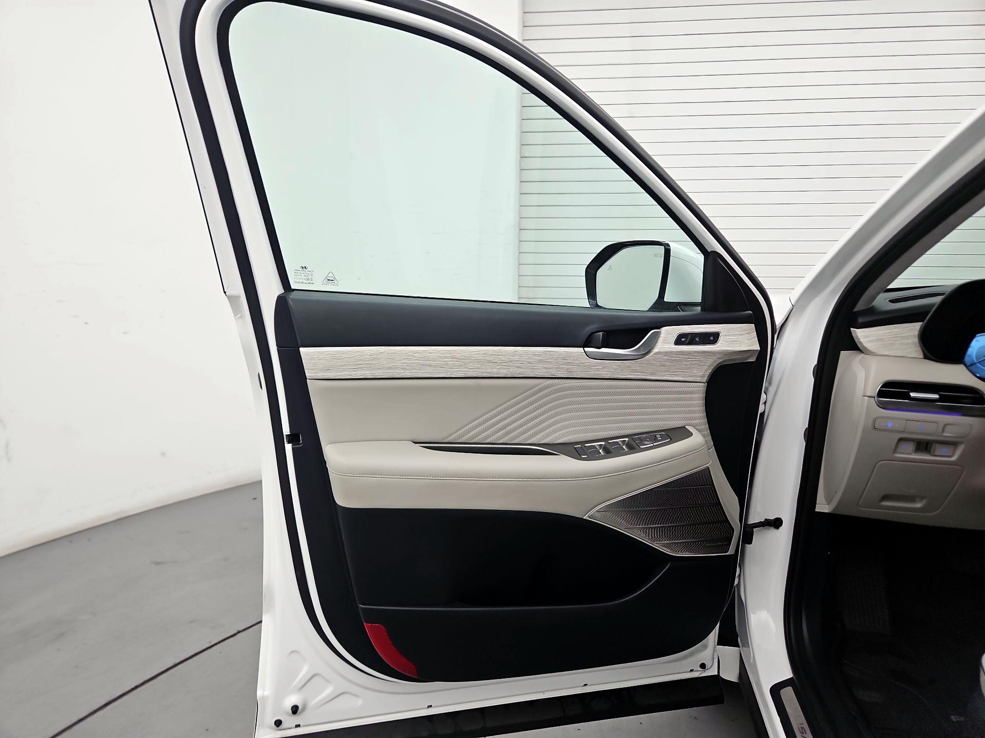 Thumbnail: 2023 Hyundai Palisade - 12