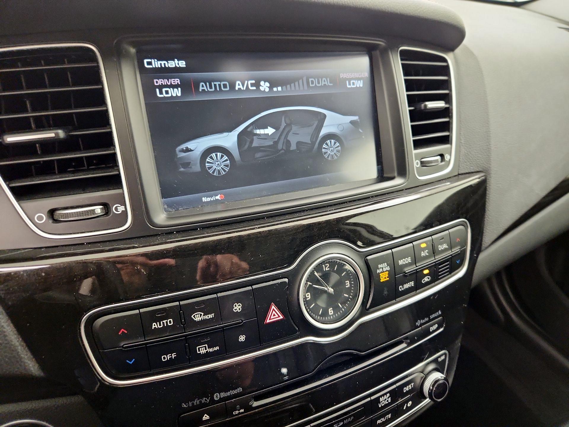 Thumbnail: 2014 Kia Cadenza - 17