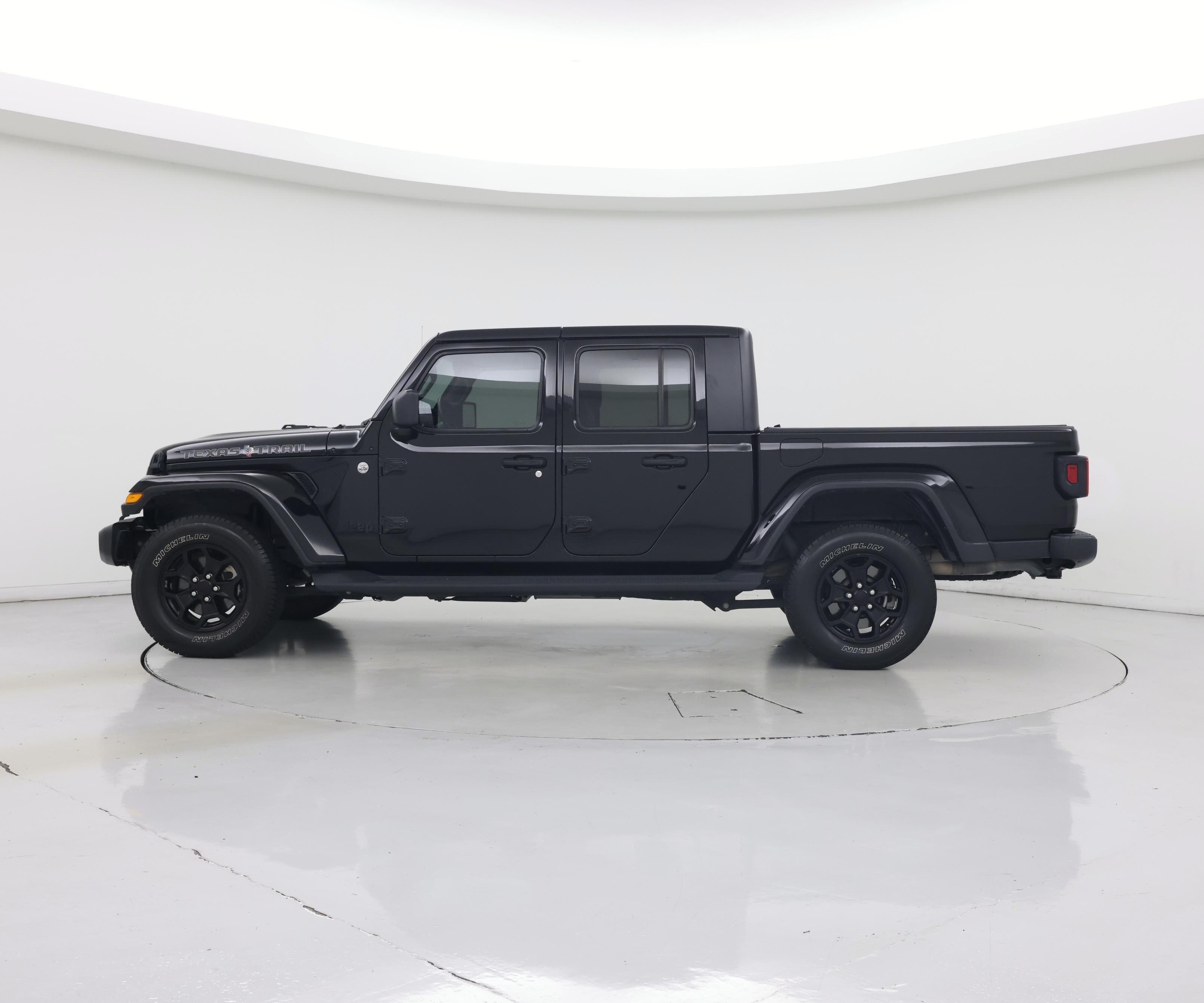 Thumbnail: 2021 Jeep Gladiator - 3