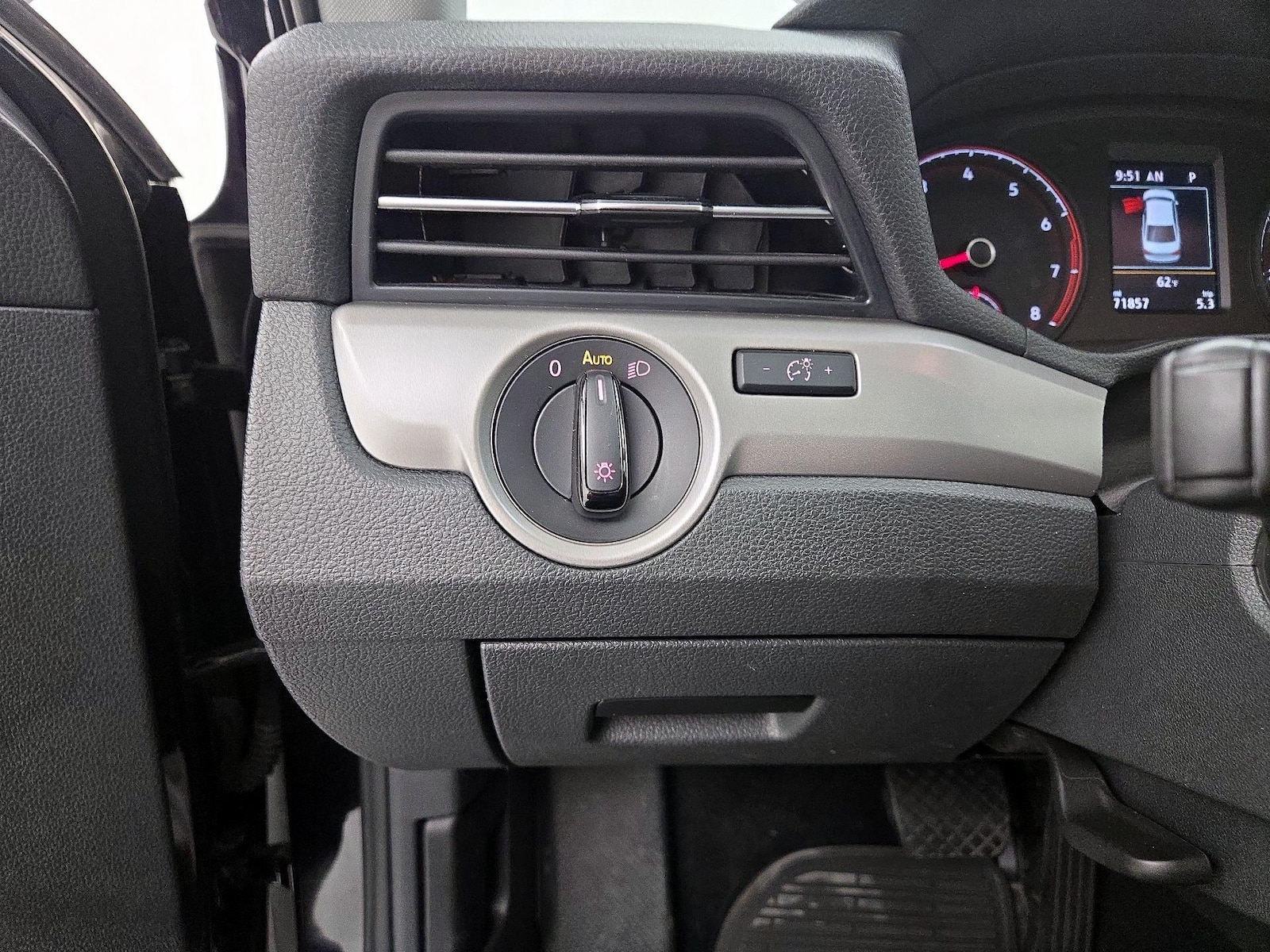 2021 Volkswagen Passat SE - Photo 14