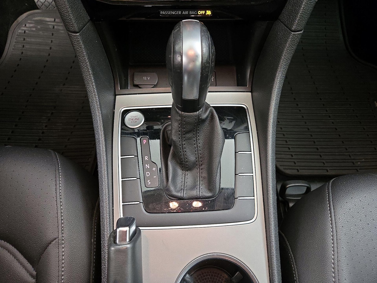 2021 Volkswagen Passat SE - Photo 18