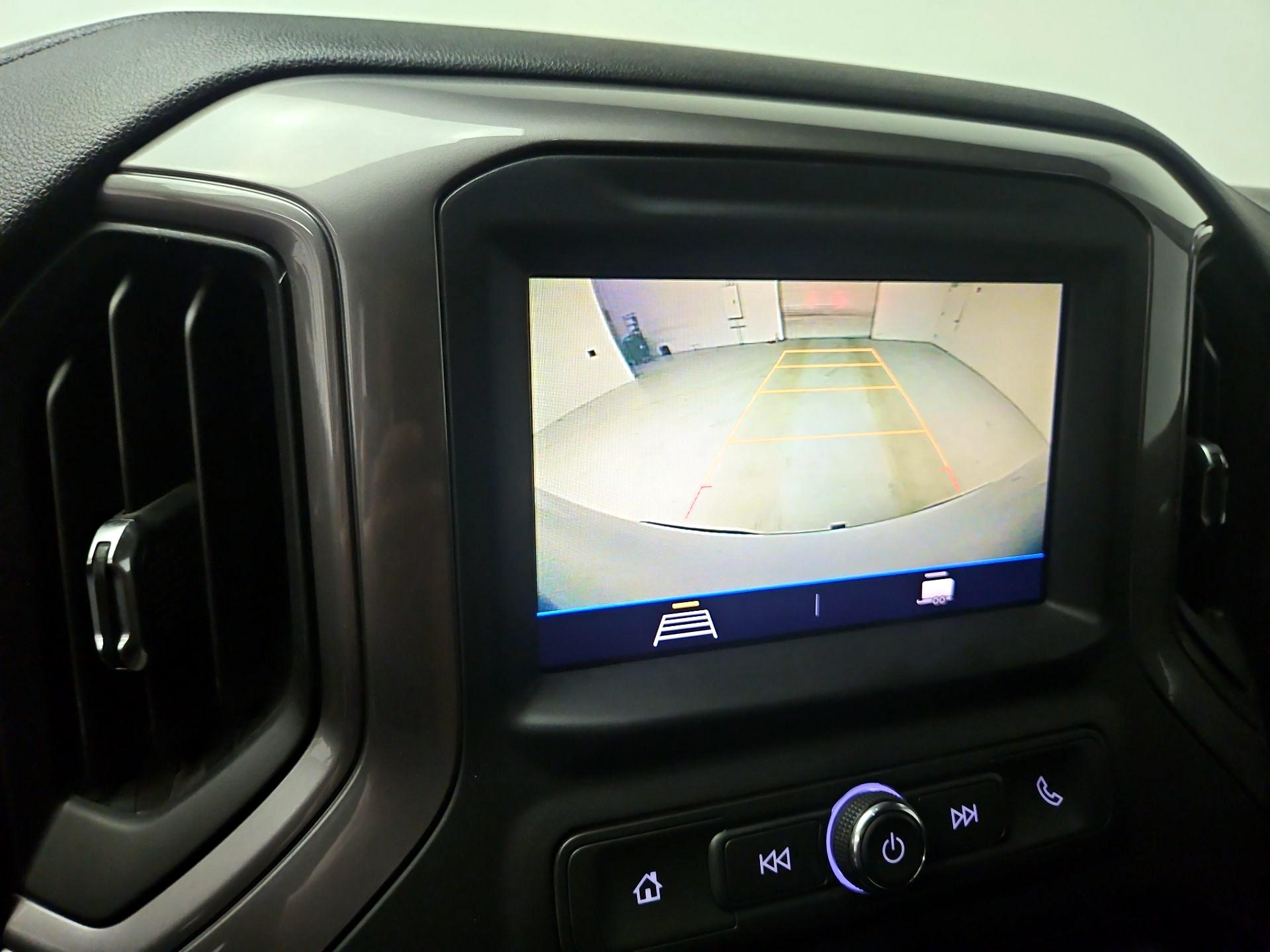 Thumbnail: 2021 Chevrolet Silverado 1500 - 14