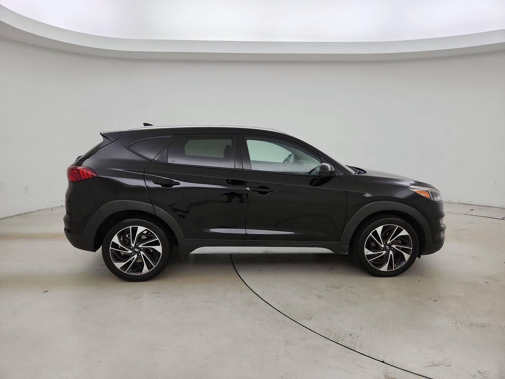 Thumbnail: 2019 Hyundai Tucson - 4