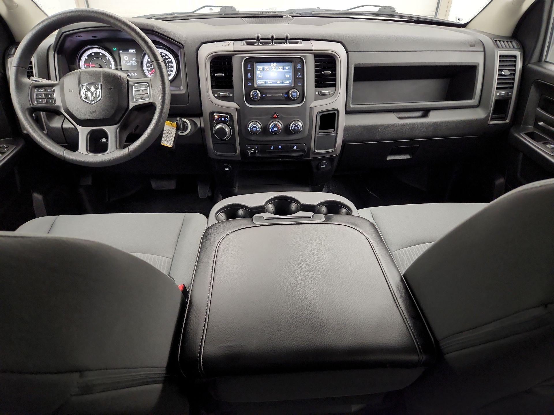 Thumbnail: 2023 RAM 1500 Classic - 9