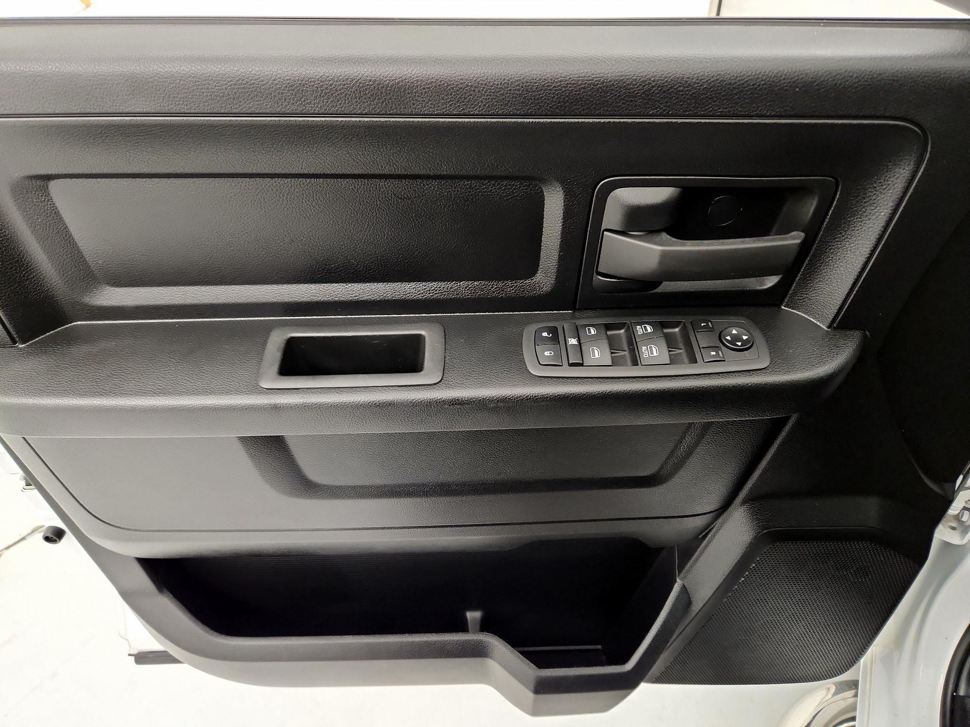 Thumbnail: 2023 RAM 1500 Classic - 12
