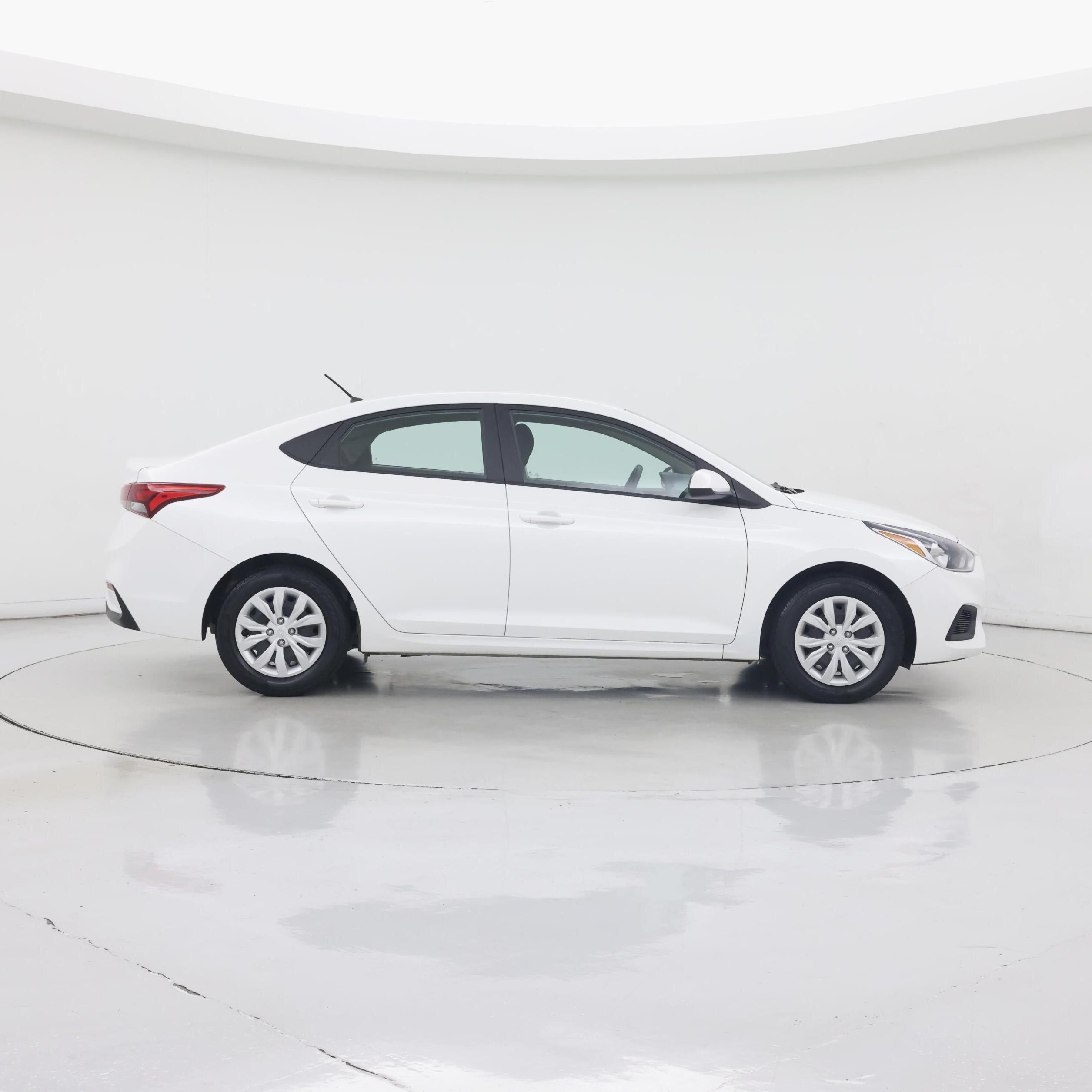 Thumbnail: 2022 Hyundai Accent - 7