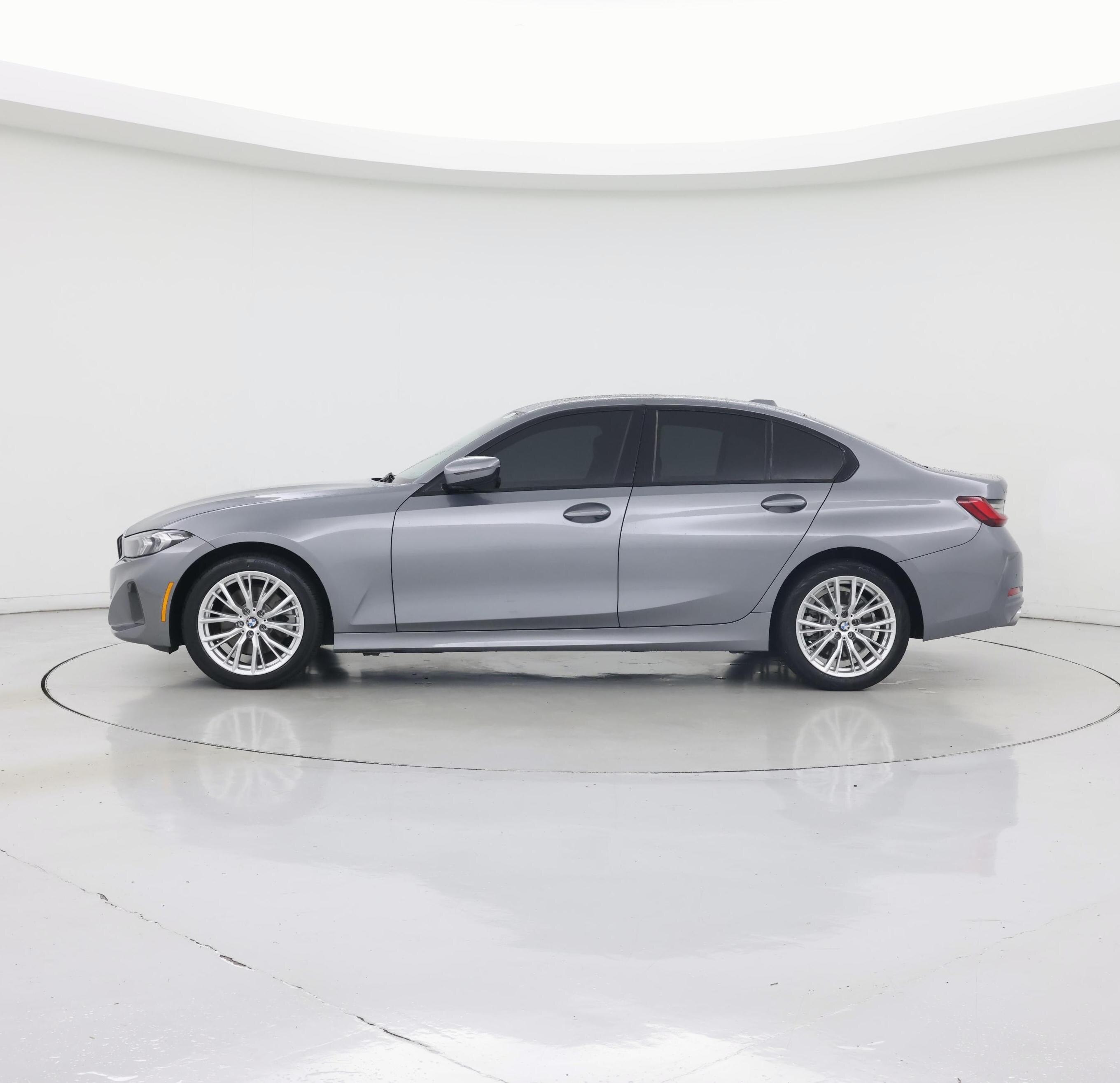 Thumbnail: 2023 BMW 3 Series - 3