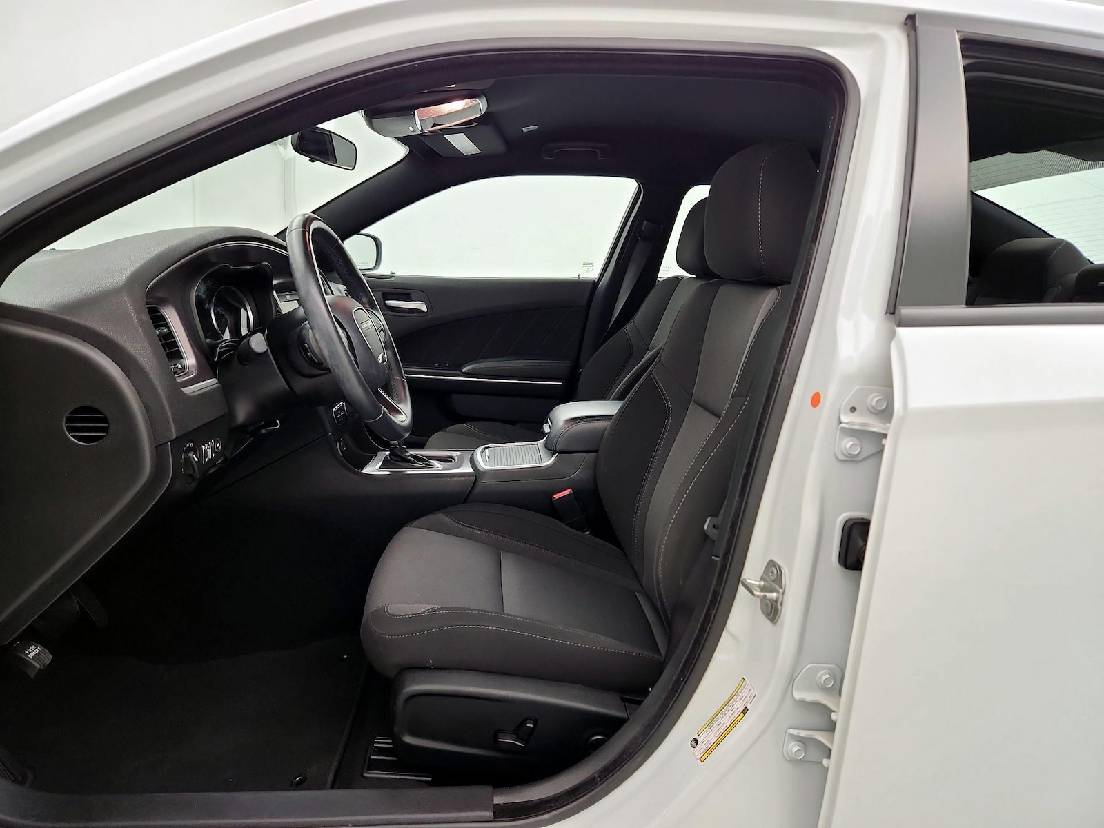 Power Seat(s) & Side Airbags