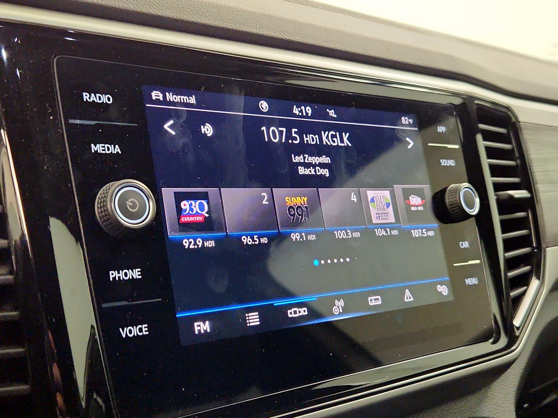 Thumbnail: 2023 Volkswagen Atlas - 15