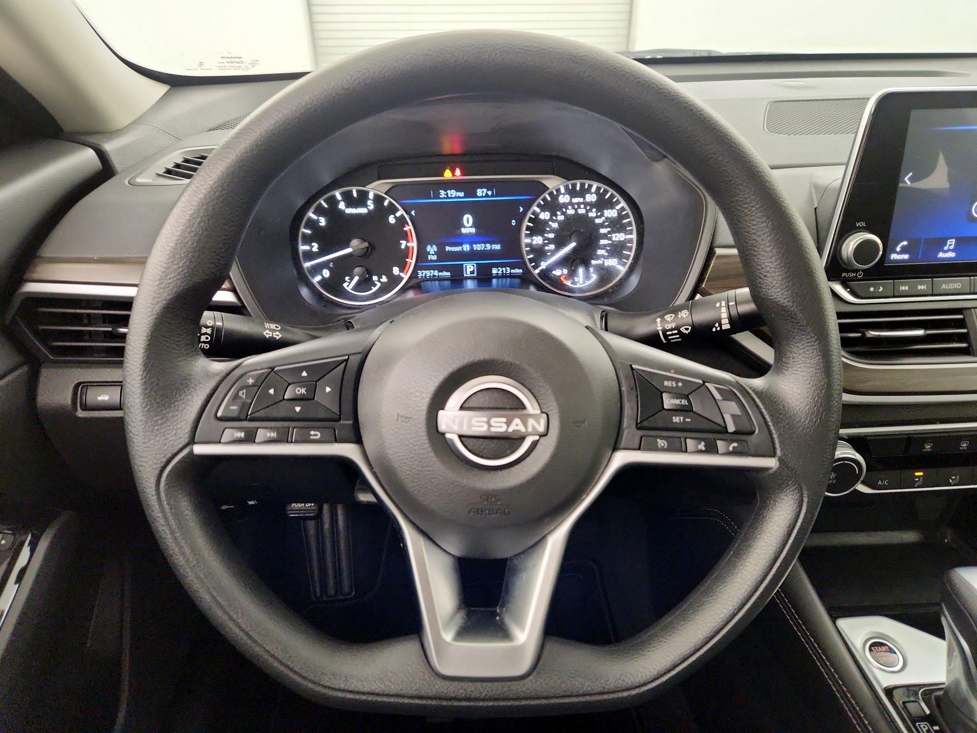 Thumbnail: 2023 Nissan Altima - 10