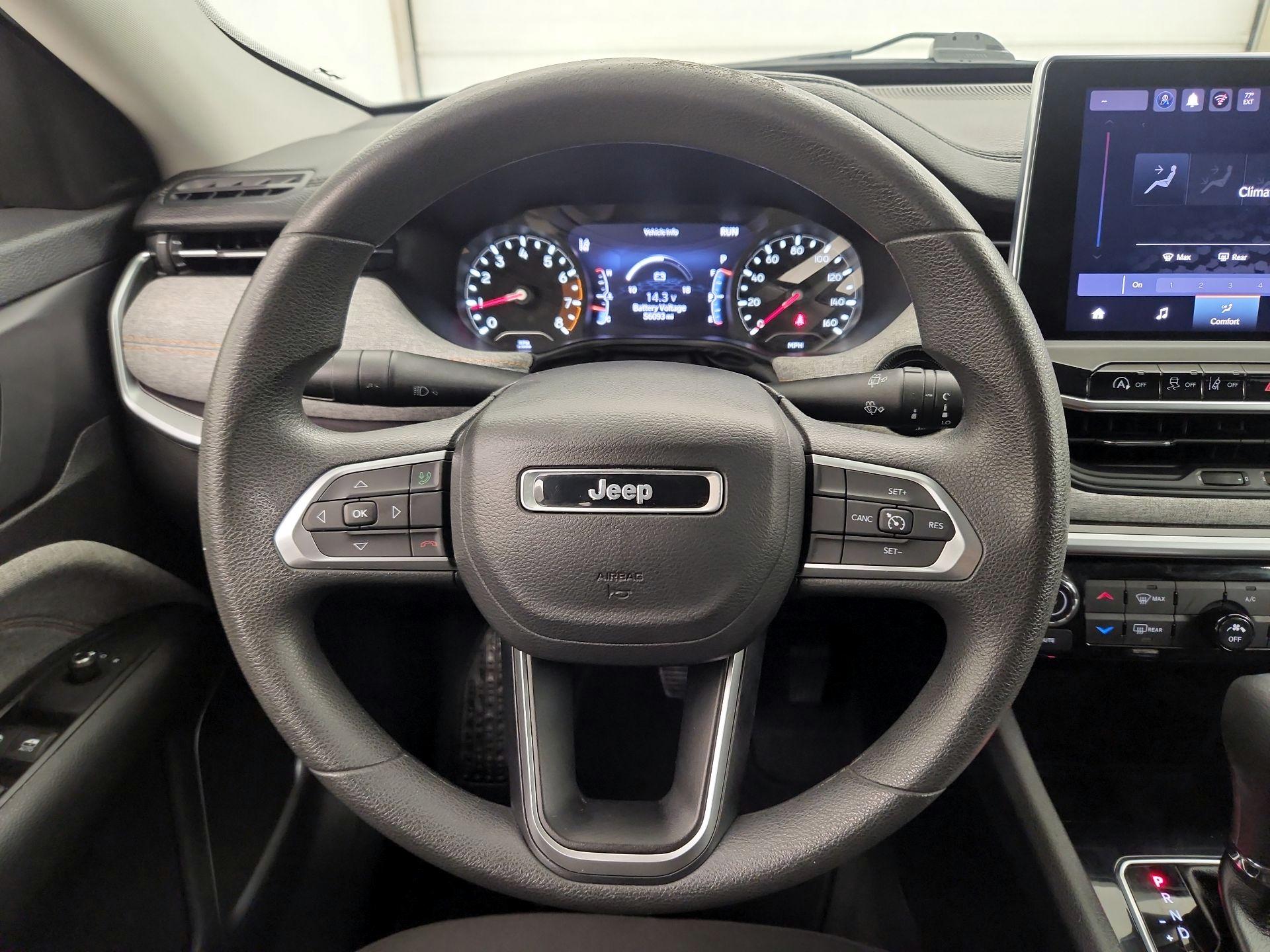 Thumbnail: 2022 Jeep Compass - 10