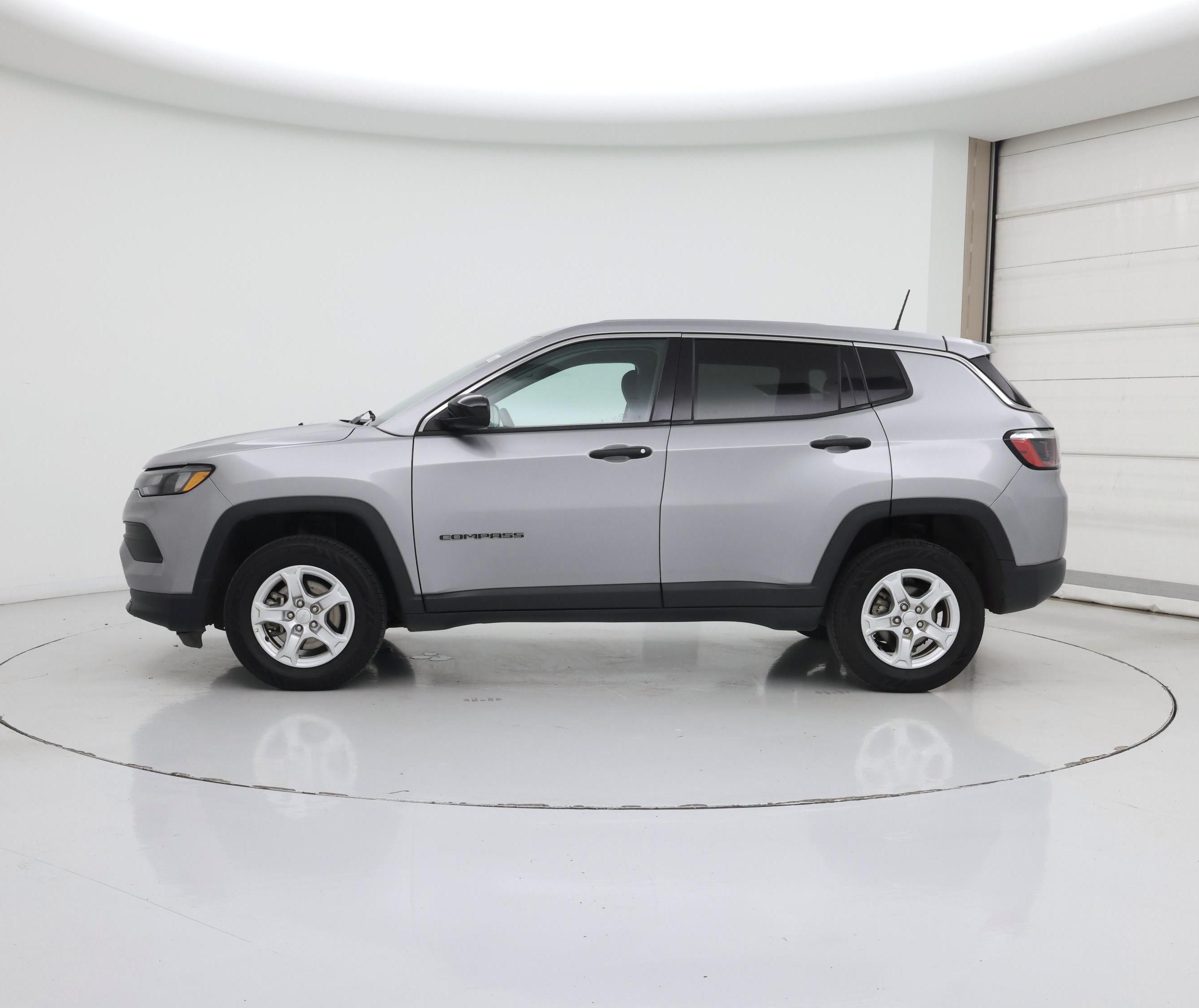 Thumbnail: 2022 Jeep Compass - 3