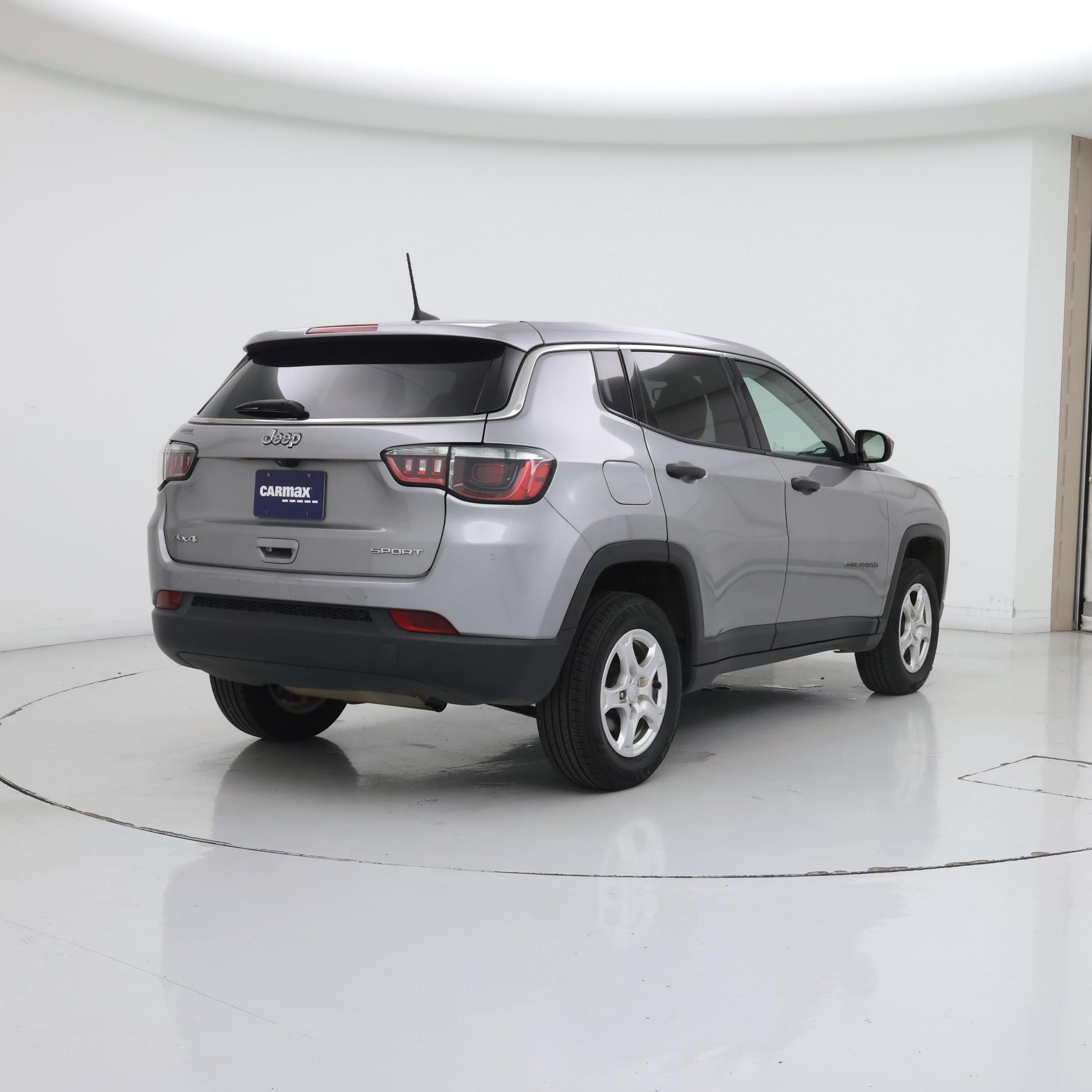 Thumbnail: 2022 Jeep Compass - 8