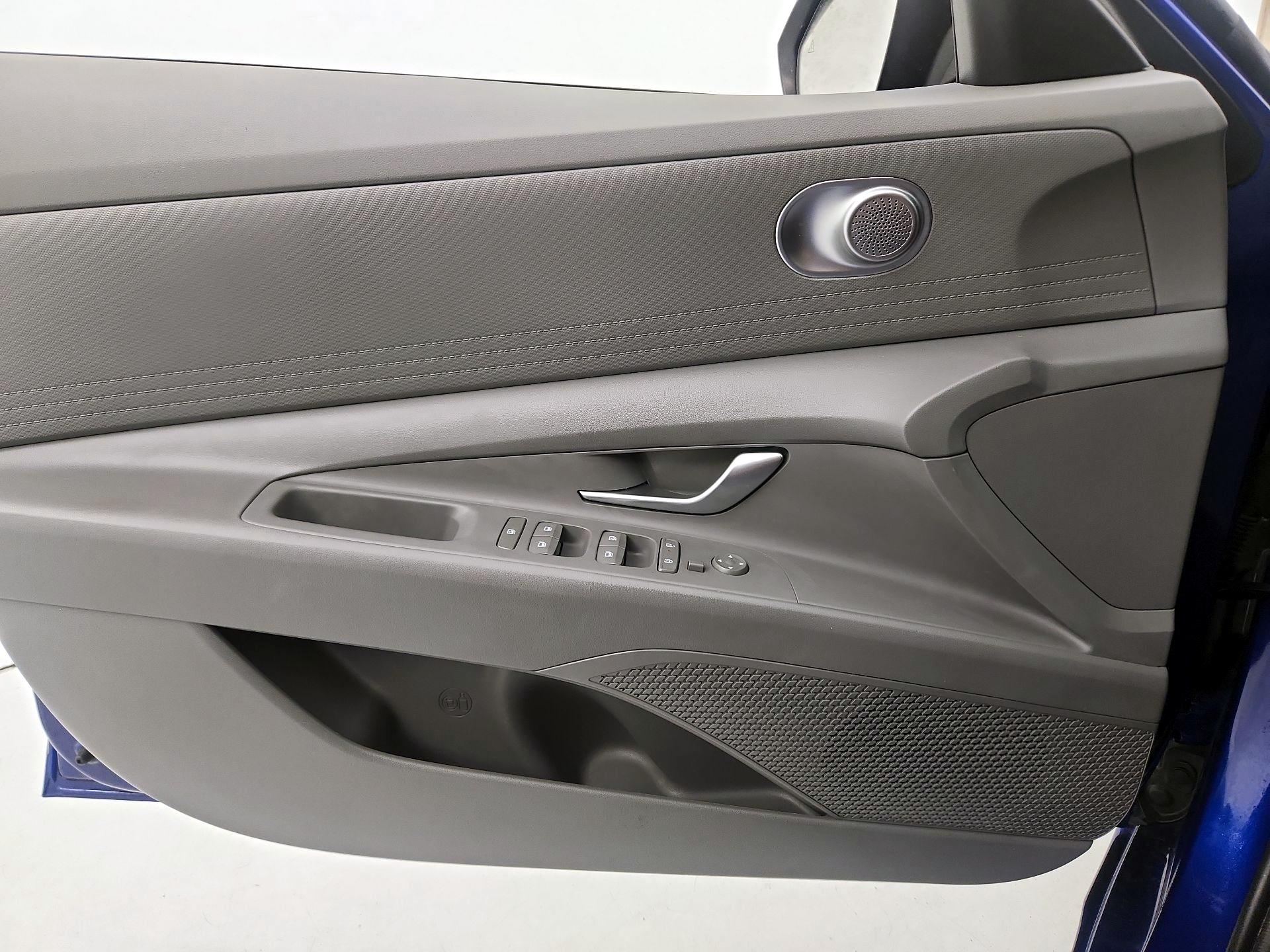 Thumbnail: 2024 Hyundai Elantra - 12