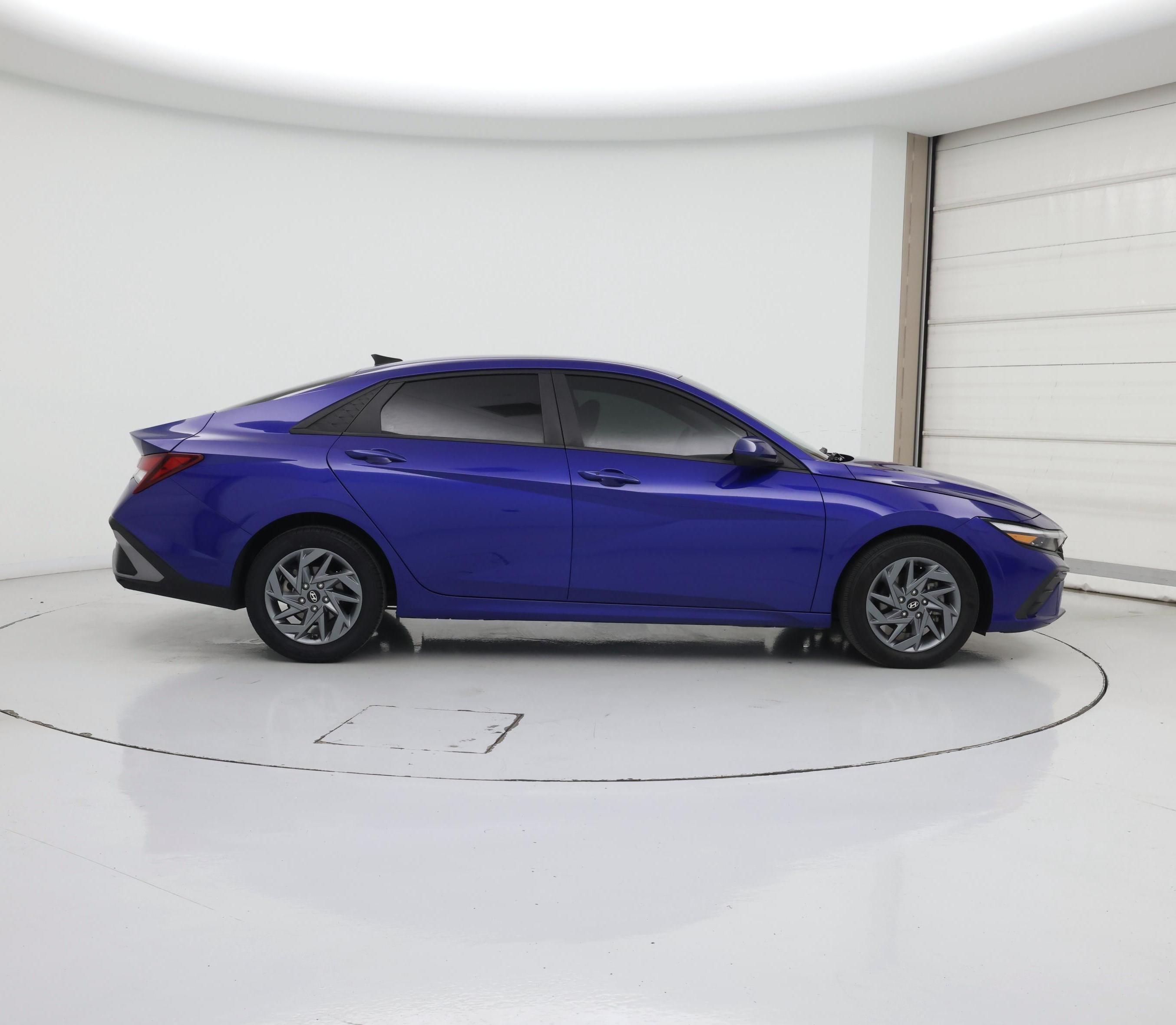 Thumbnail: 2024 Hyundai Elantra - 7