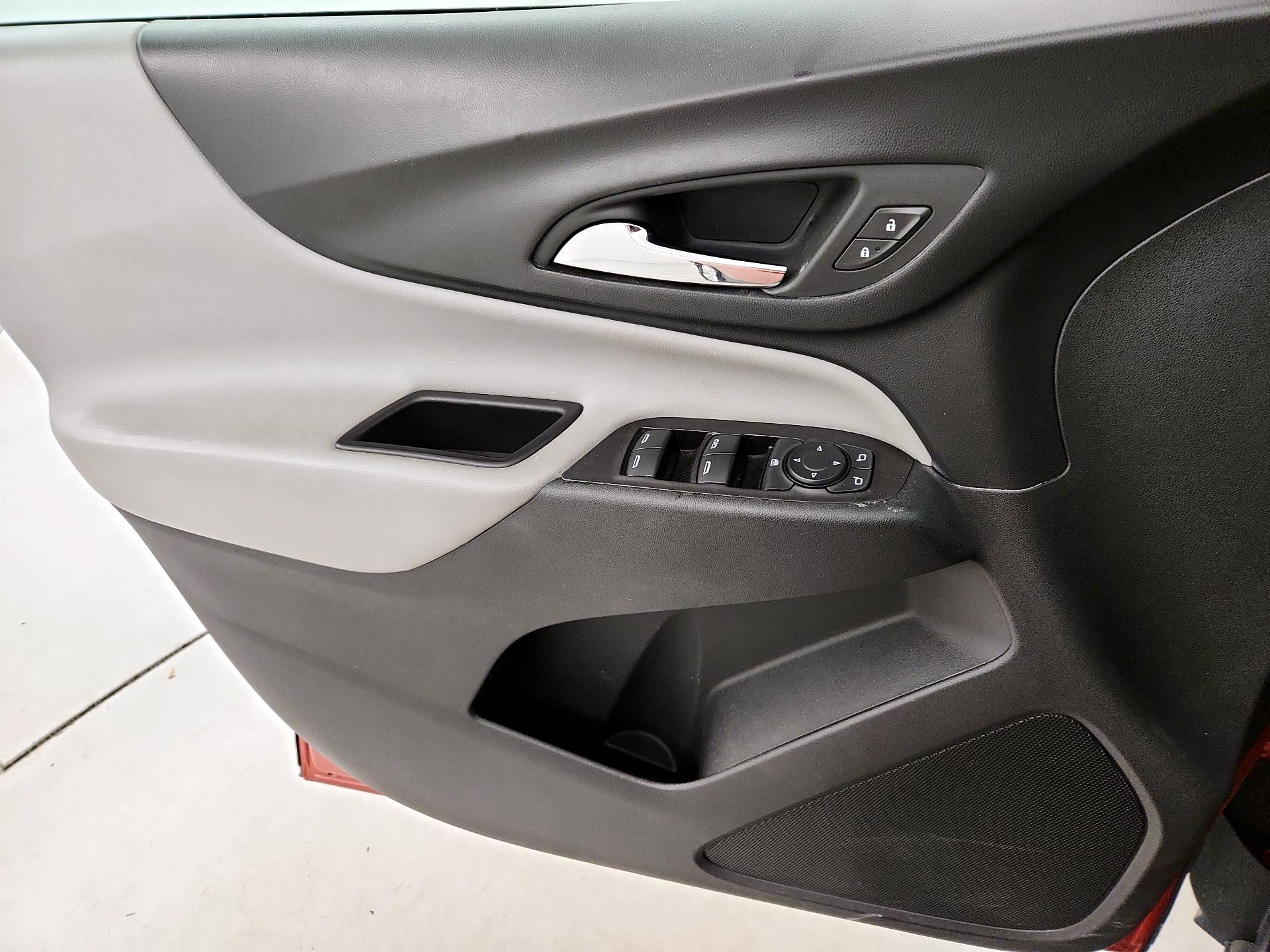 Thumbnail: 2020 Chevrolet Equinox - 12