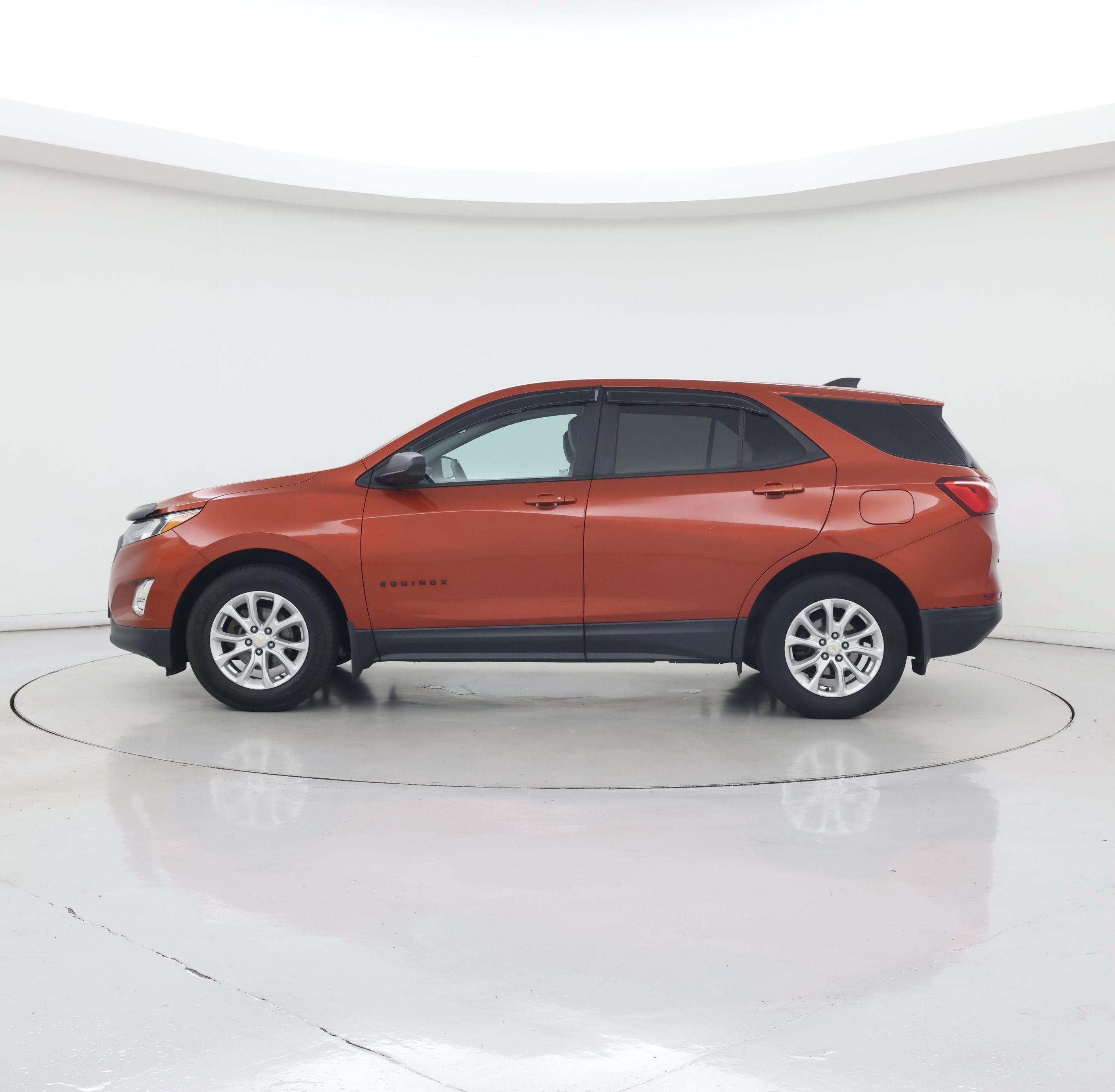Thumbnail: 2020 Chevrolet Equinox - 3