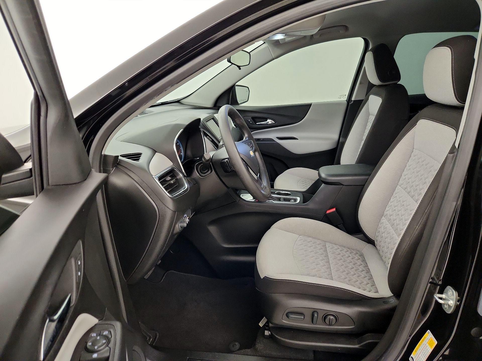 Thumbnail: 2022 Chevrolet Equinox - 11