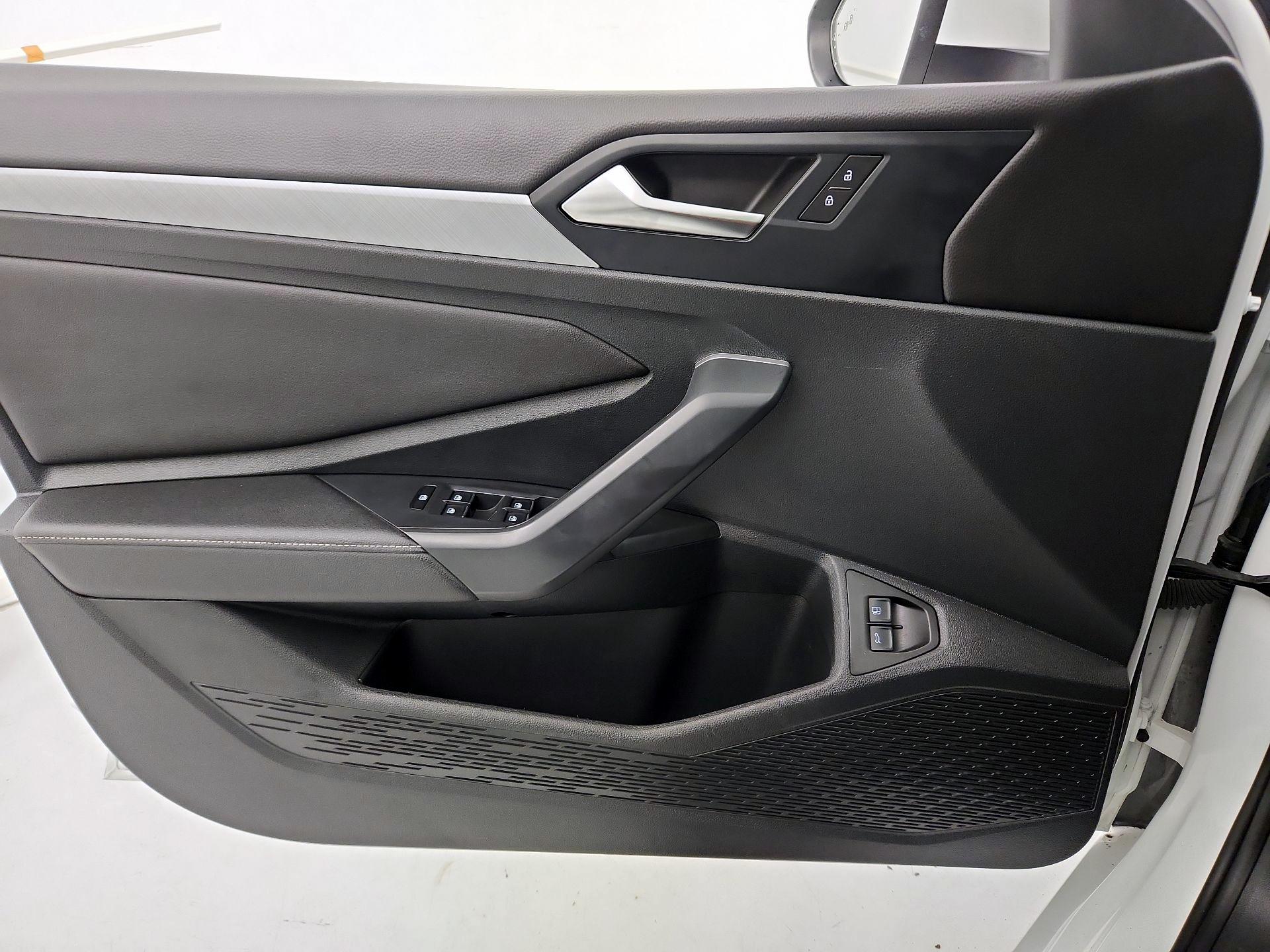 Thumbnail: 2024 Volkswagen Jetta - 12