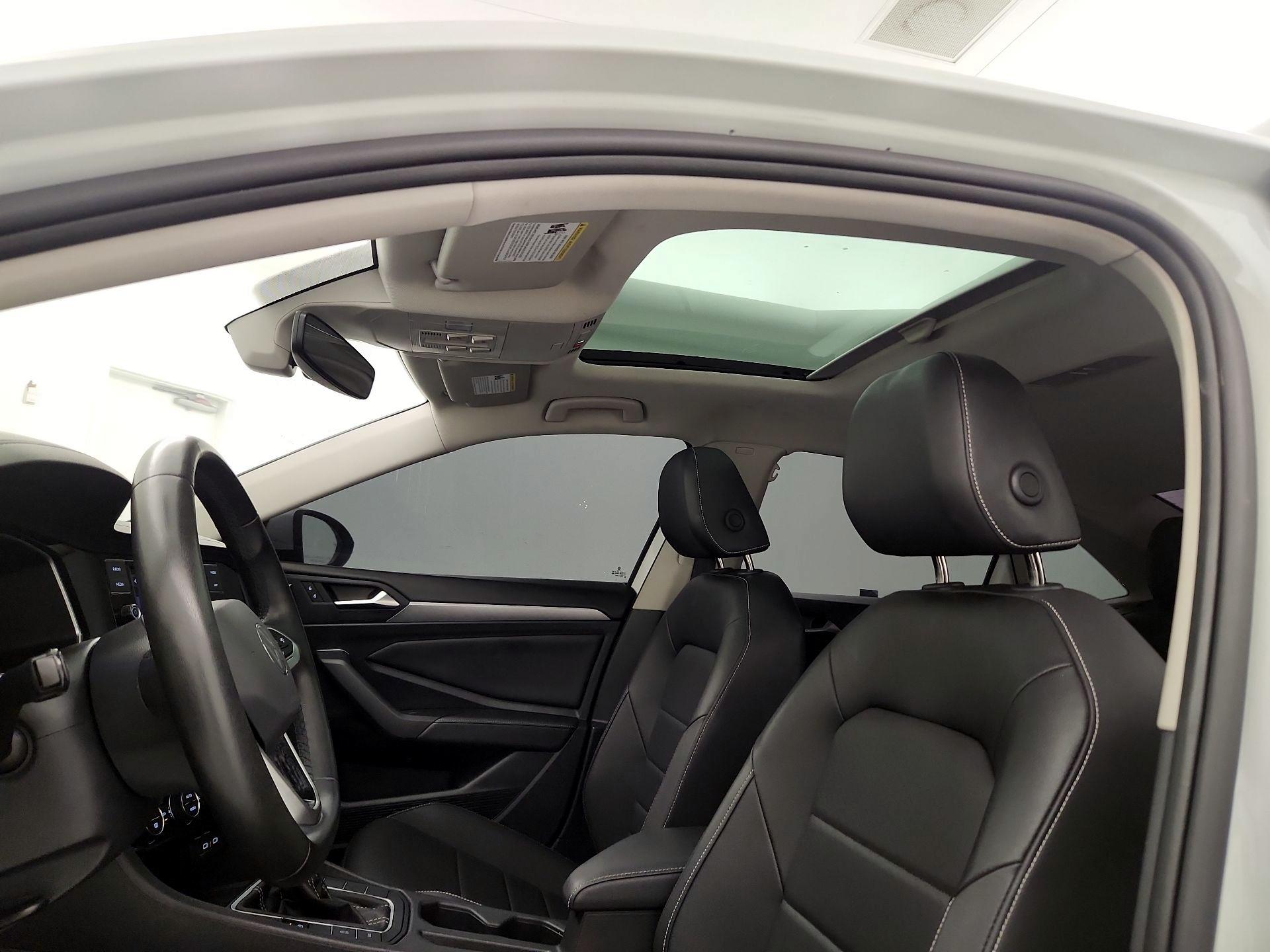 Thumbnail: 2024 Volkswagen Jetta - 19