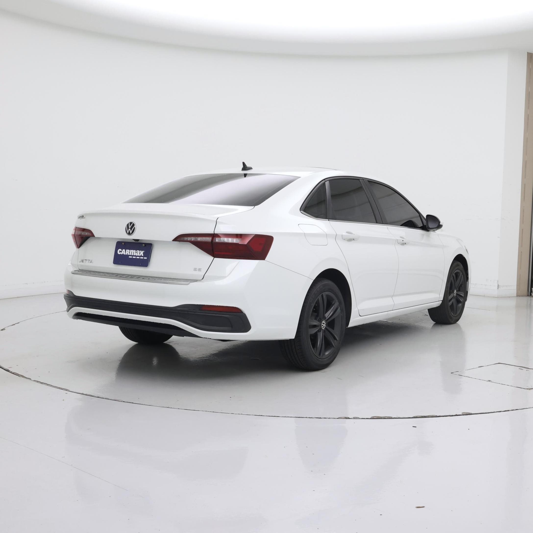 Thumbnail: 2024 Volkswagen Jetta - 8