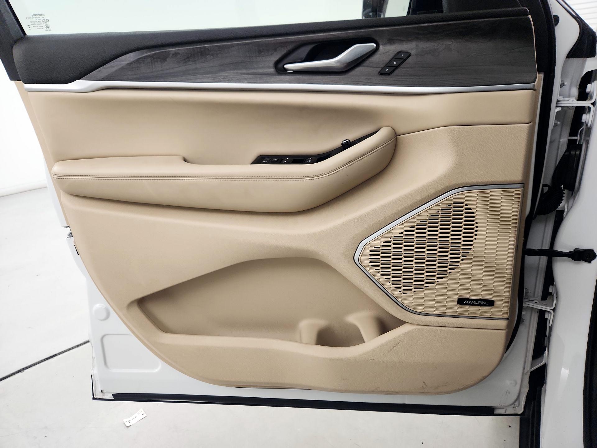 Thumbnail: 2023 Jeep Grand Cherokee - 12