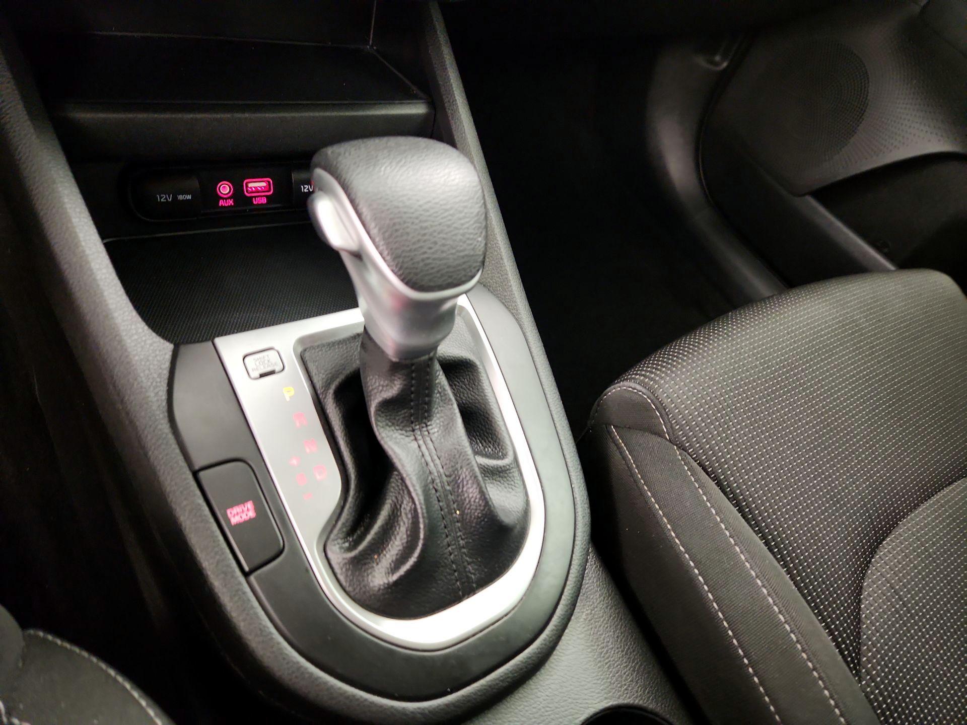 Thumbnail: 2021 Kia Forte - 17