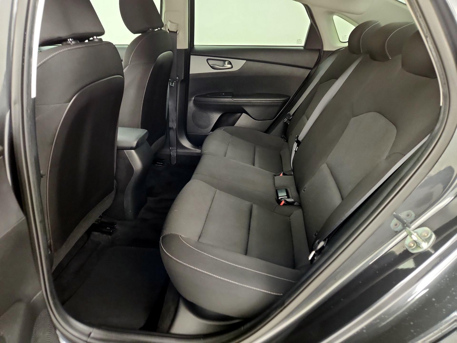 Thumbnail: 2021 Kia Forte - 19