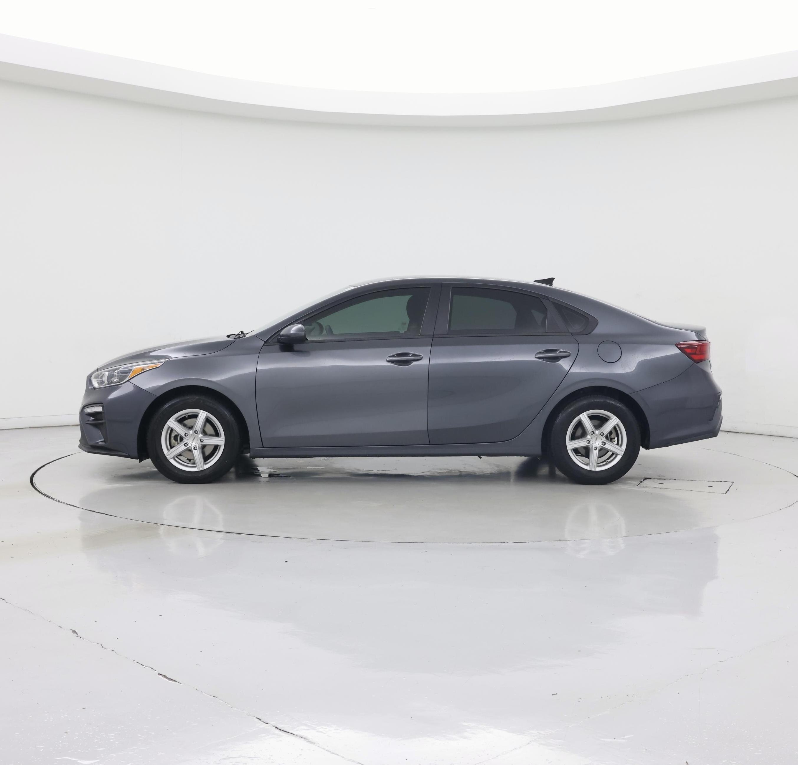 Thumbnail: 2021 Kia Forte - 3