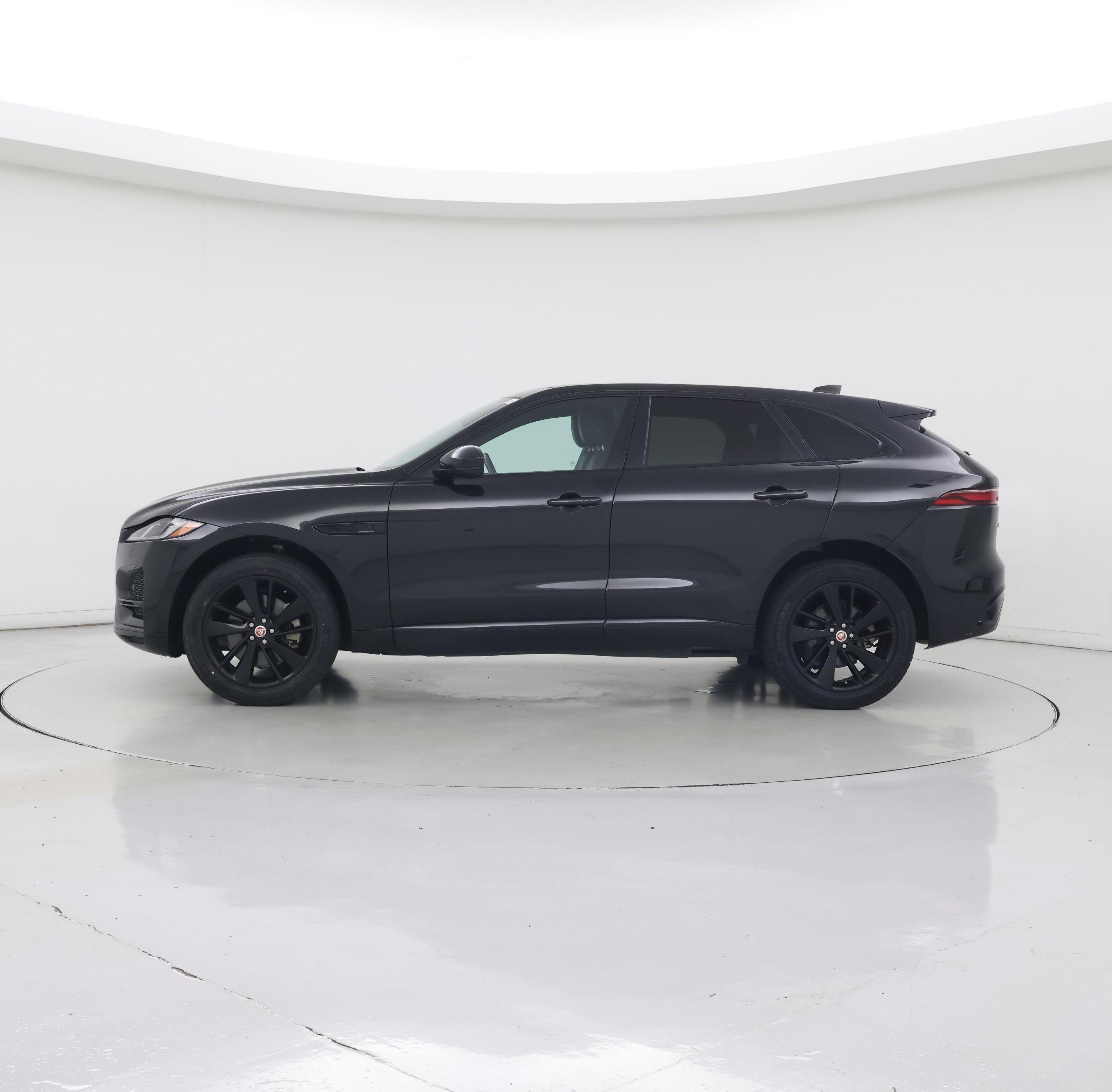 Thumbnail: 2023 Jaguar F-Pace - 3