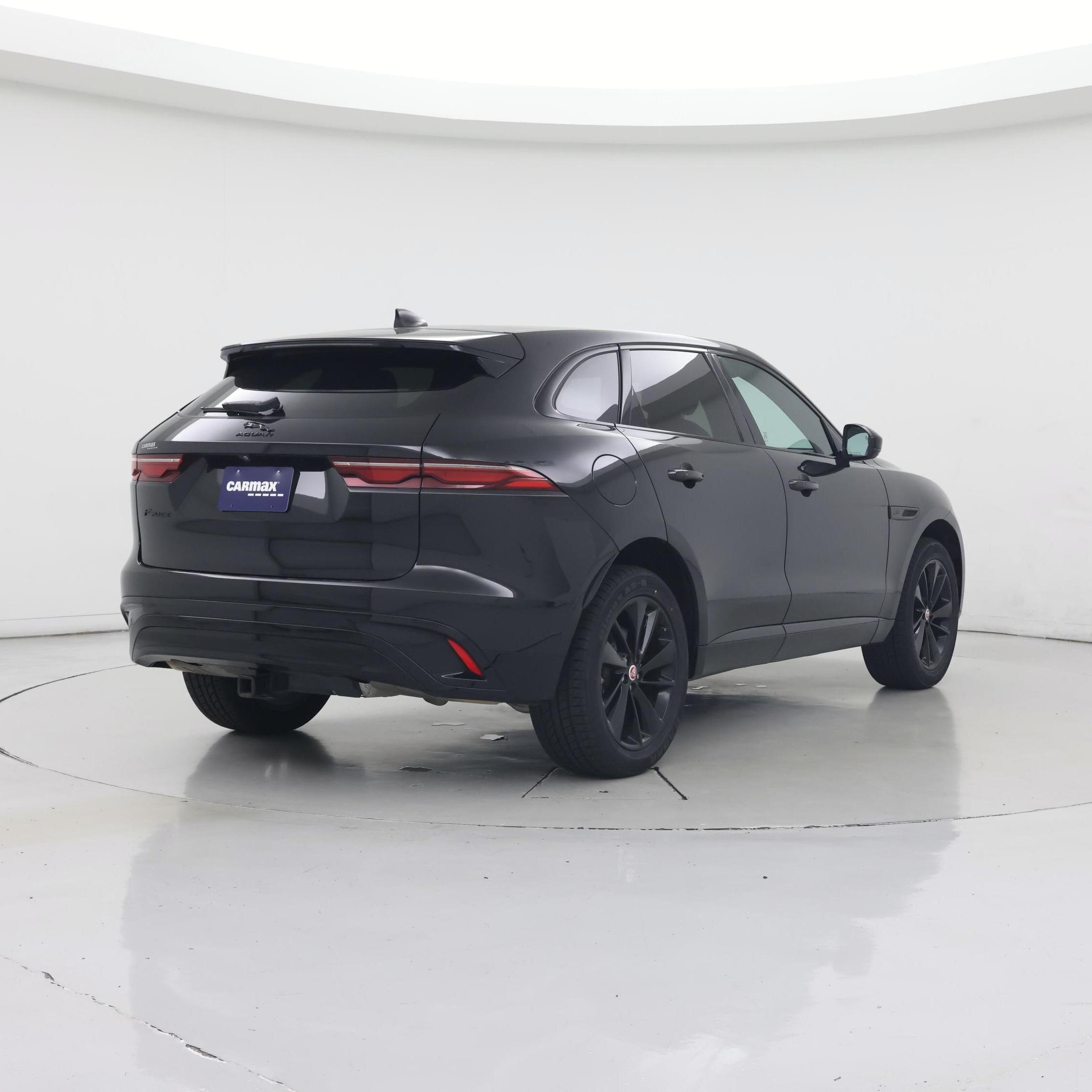 Thumbnail: 2023 Jaguar F-Pace - 8