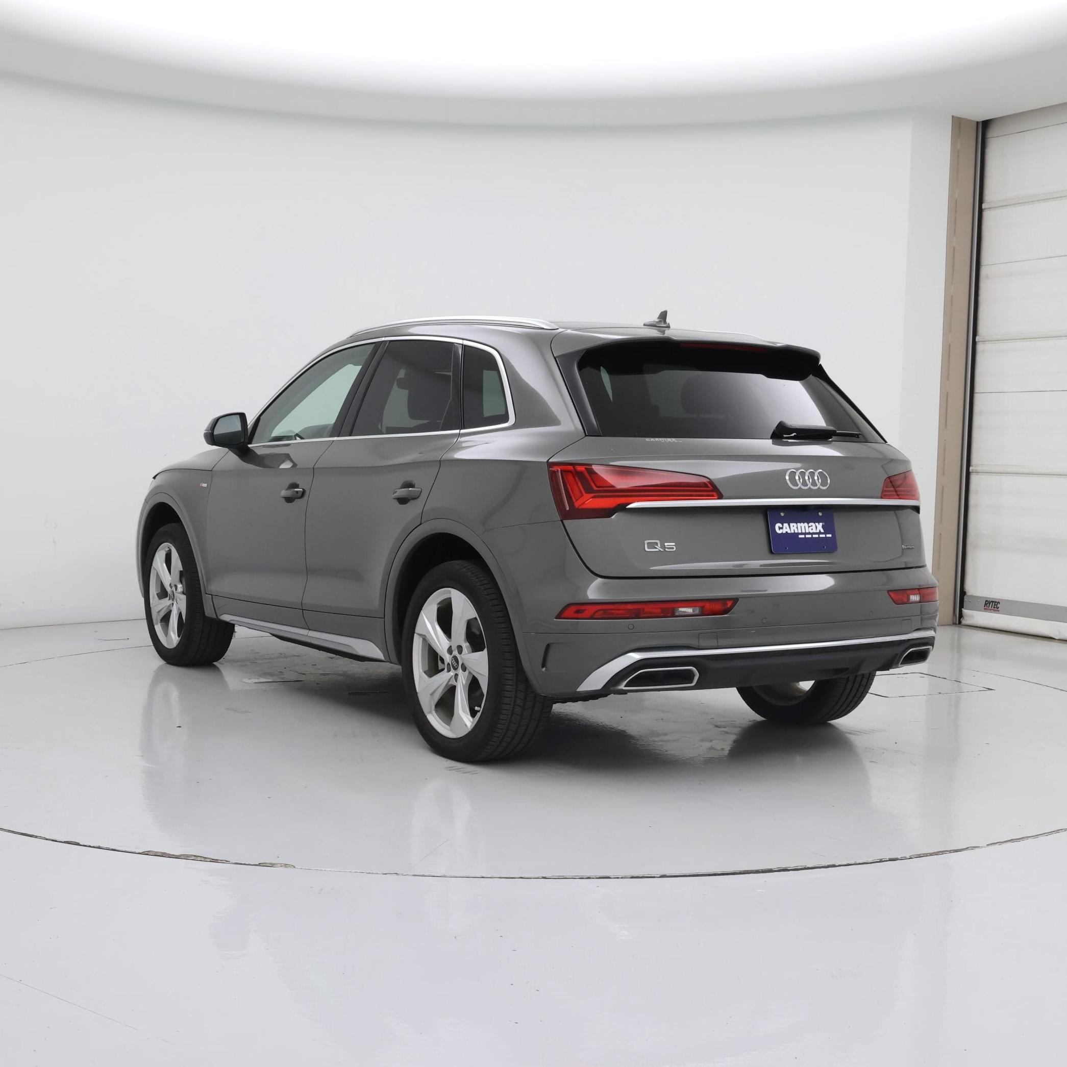 Thumbnail: 2023 Audi Q5 - 2