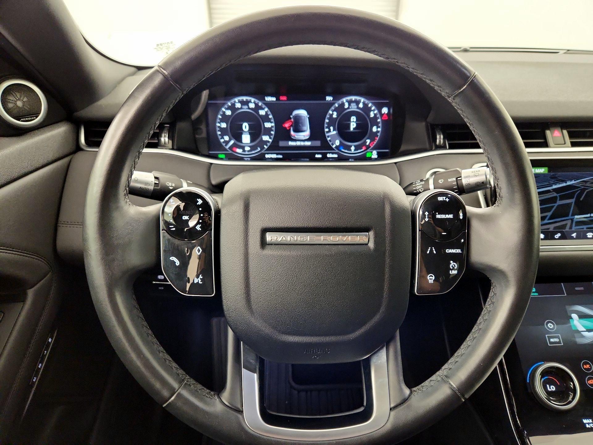 Thumbnail: 2020 Land Rover Range Rover Evoque - 10