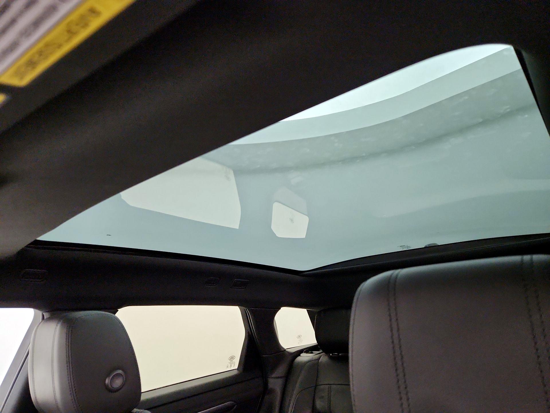 Thumbnail: 2020 Land Rover Range Rover Evoque - 20