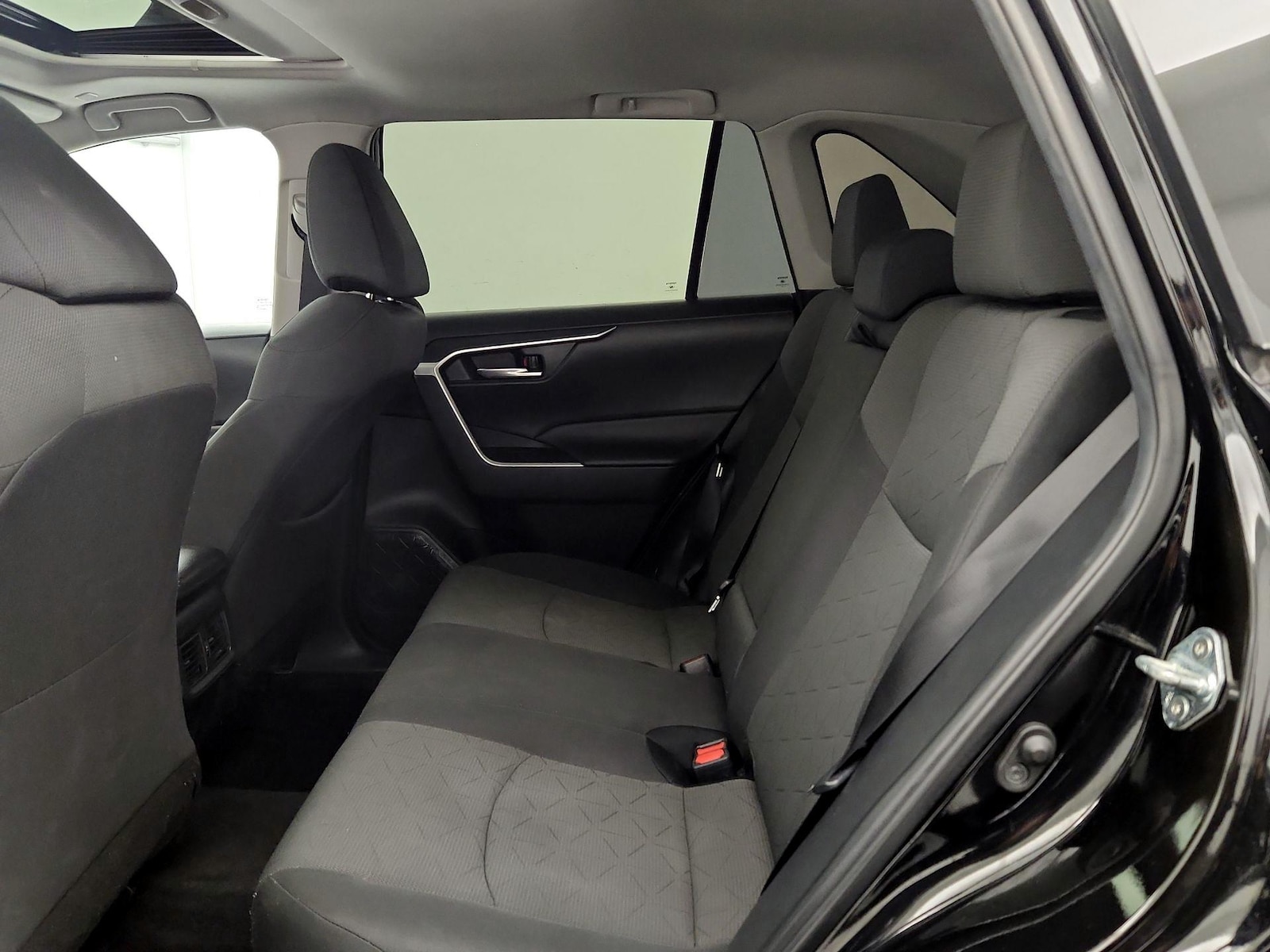 2023 Toyota RAV4 XLE - Photo 22