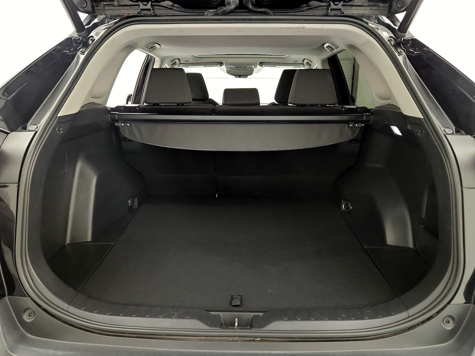 2023 Toyota RAV4 XLE - Photo 23