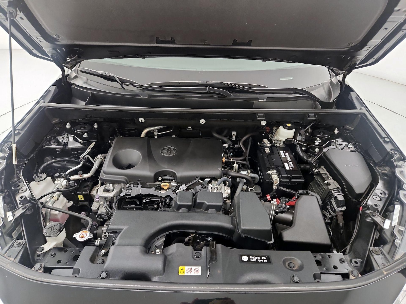 2023 Toyota RAV4 XLE - Photo 24
