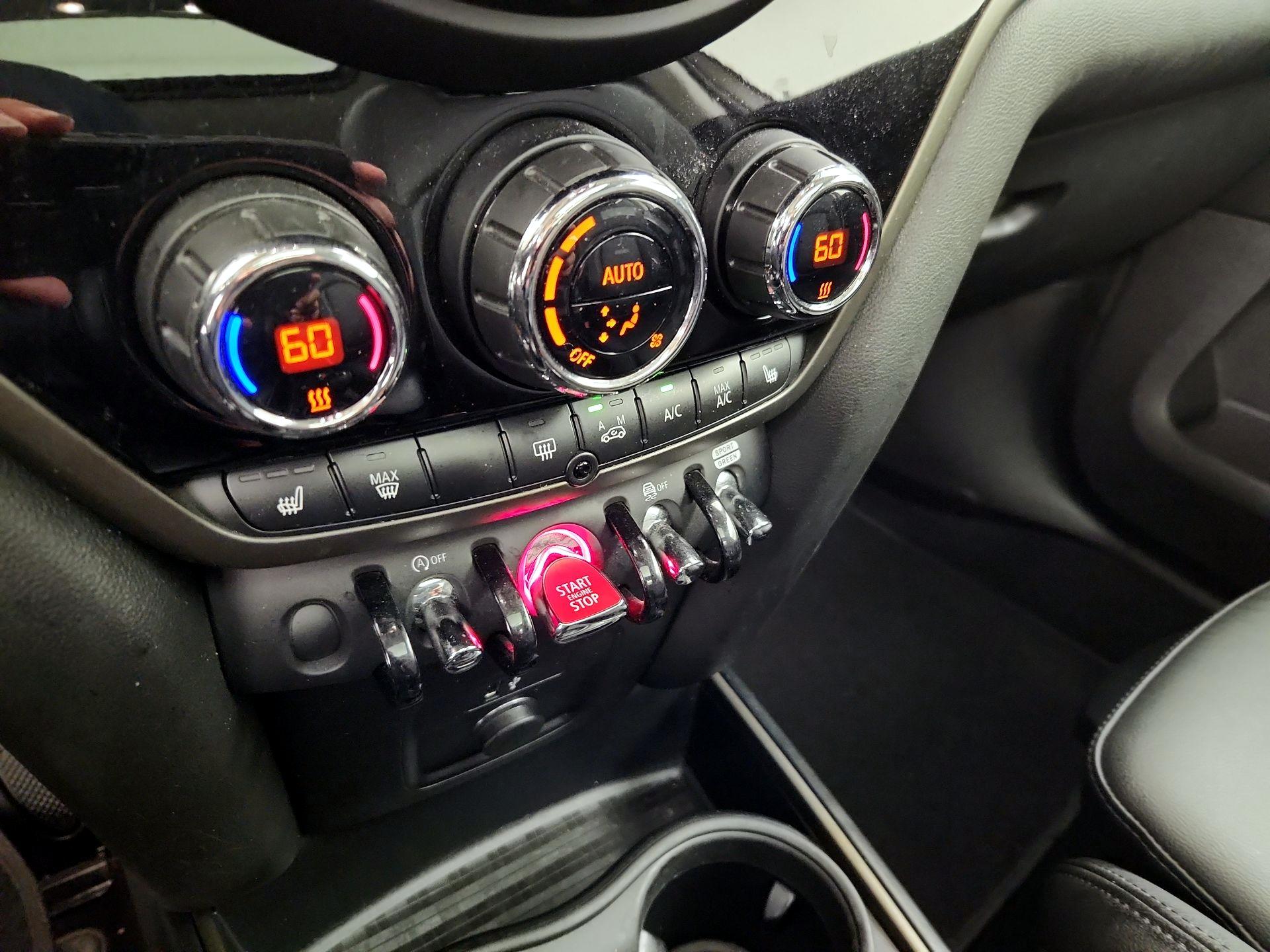 Thumbnail: 2020 MINI Cooper Countryman - 16