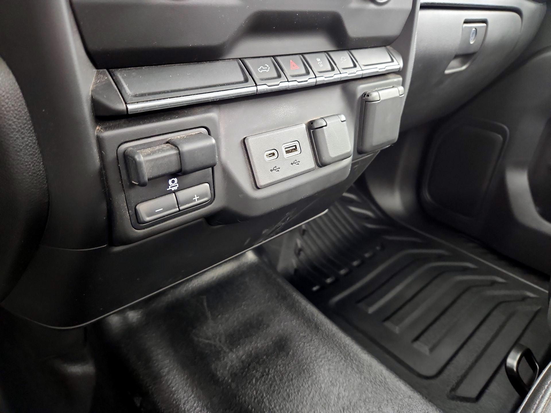Thumbnail: 2021 Chevrolet Silverado 3500 - 18