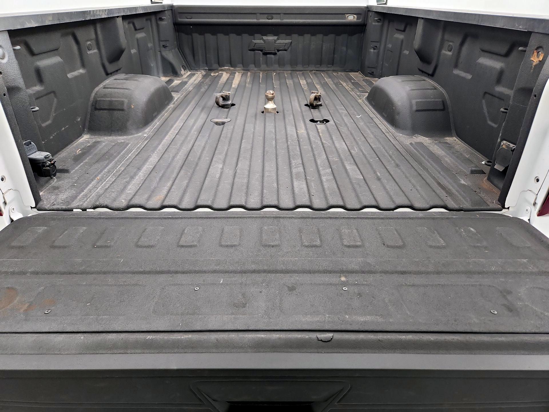 Thumbnail: 2021 Chevrolet Silverado 3500 - 19
