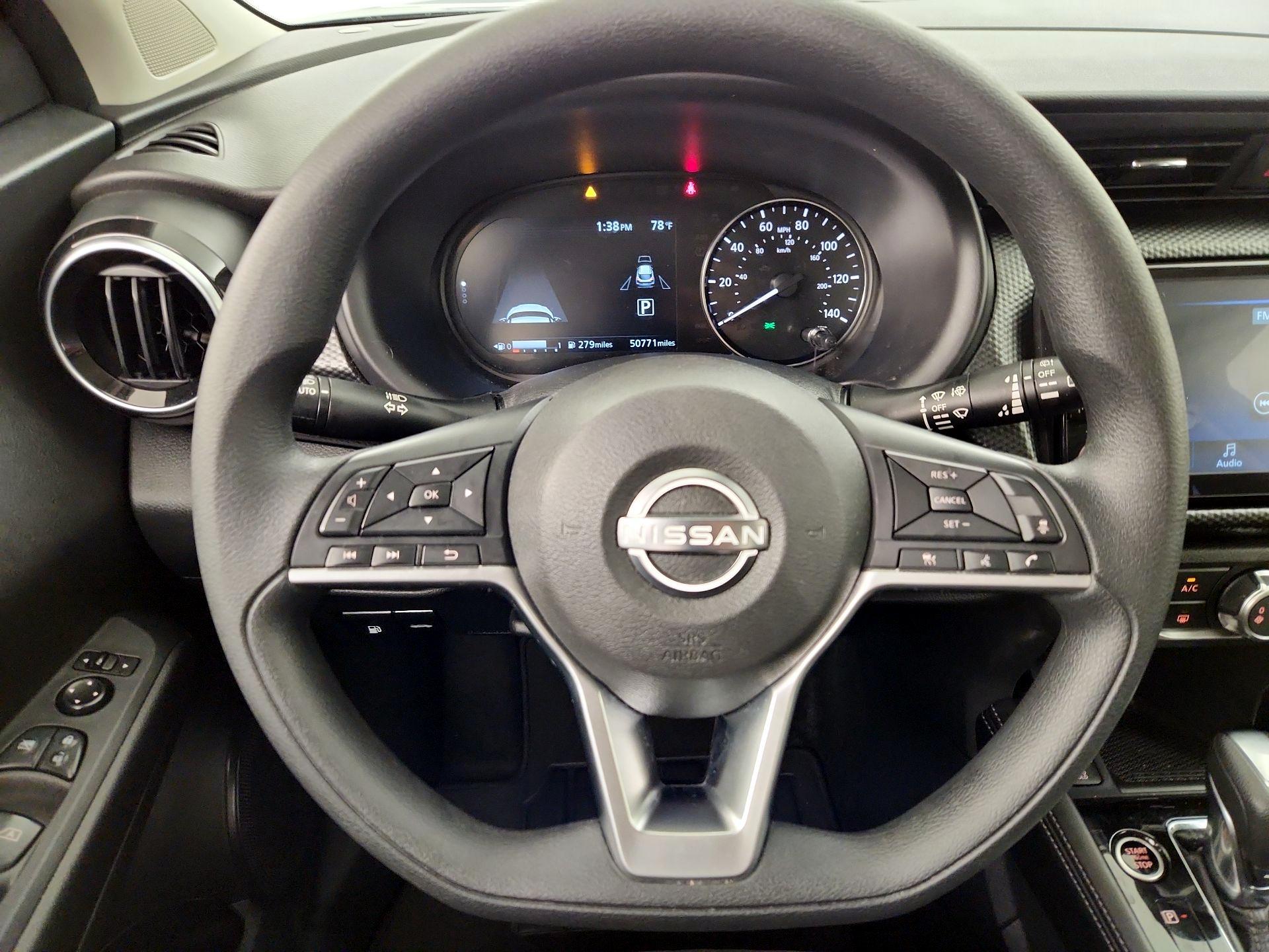 Thumbnail: 2023 Nissan Kicks - 10