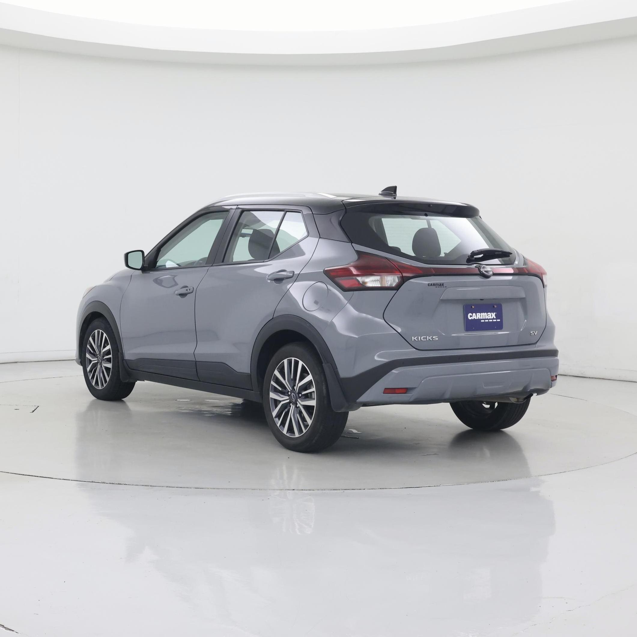 Thumbnail: 2023 Nissan Kicks - 2